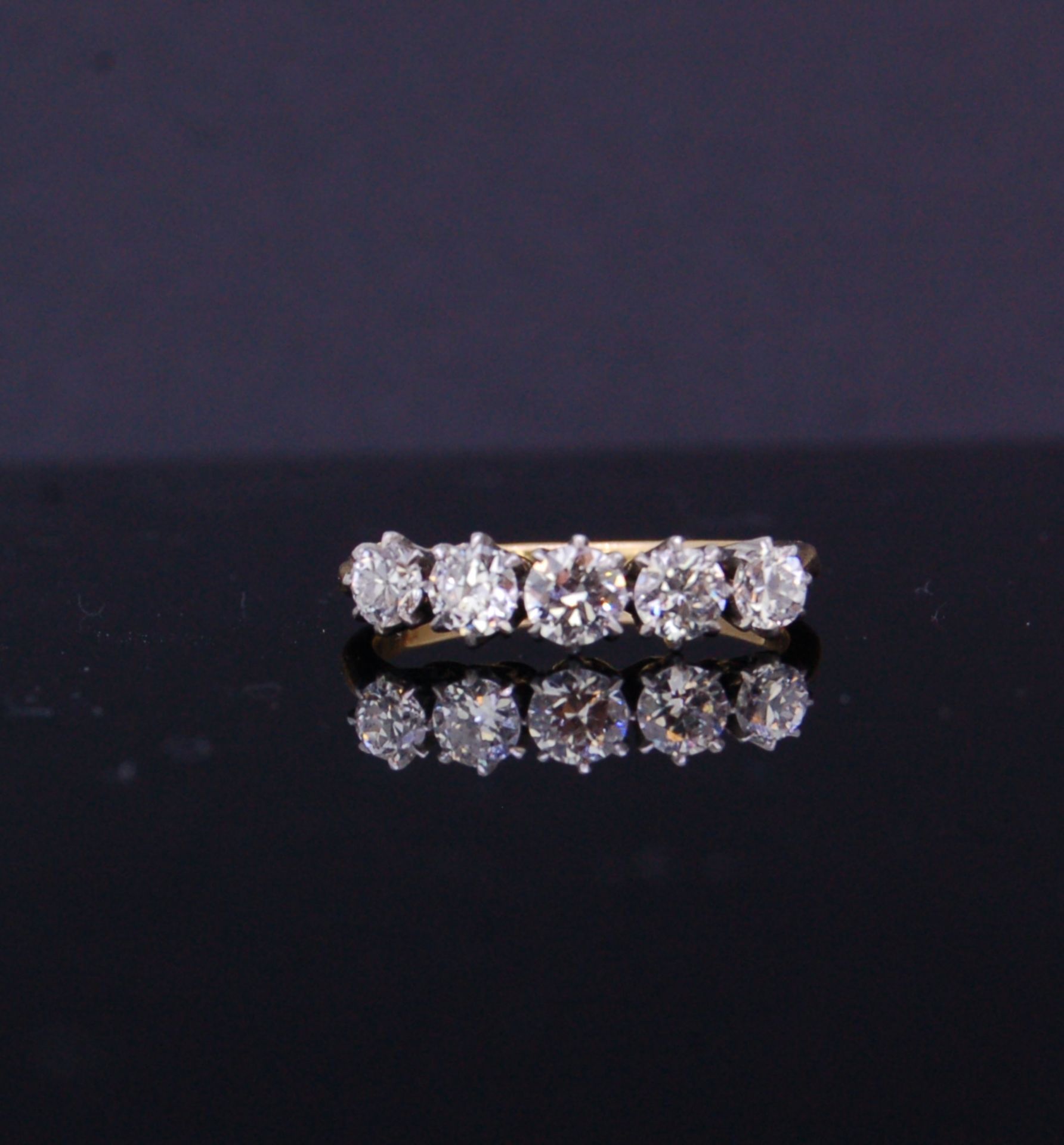 5-STONE DIAMOND RING