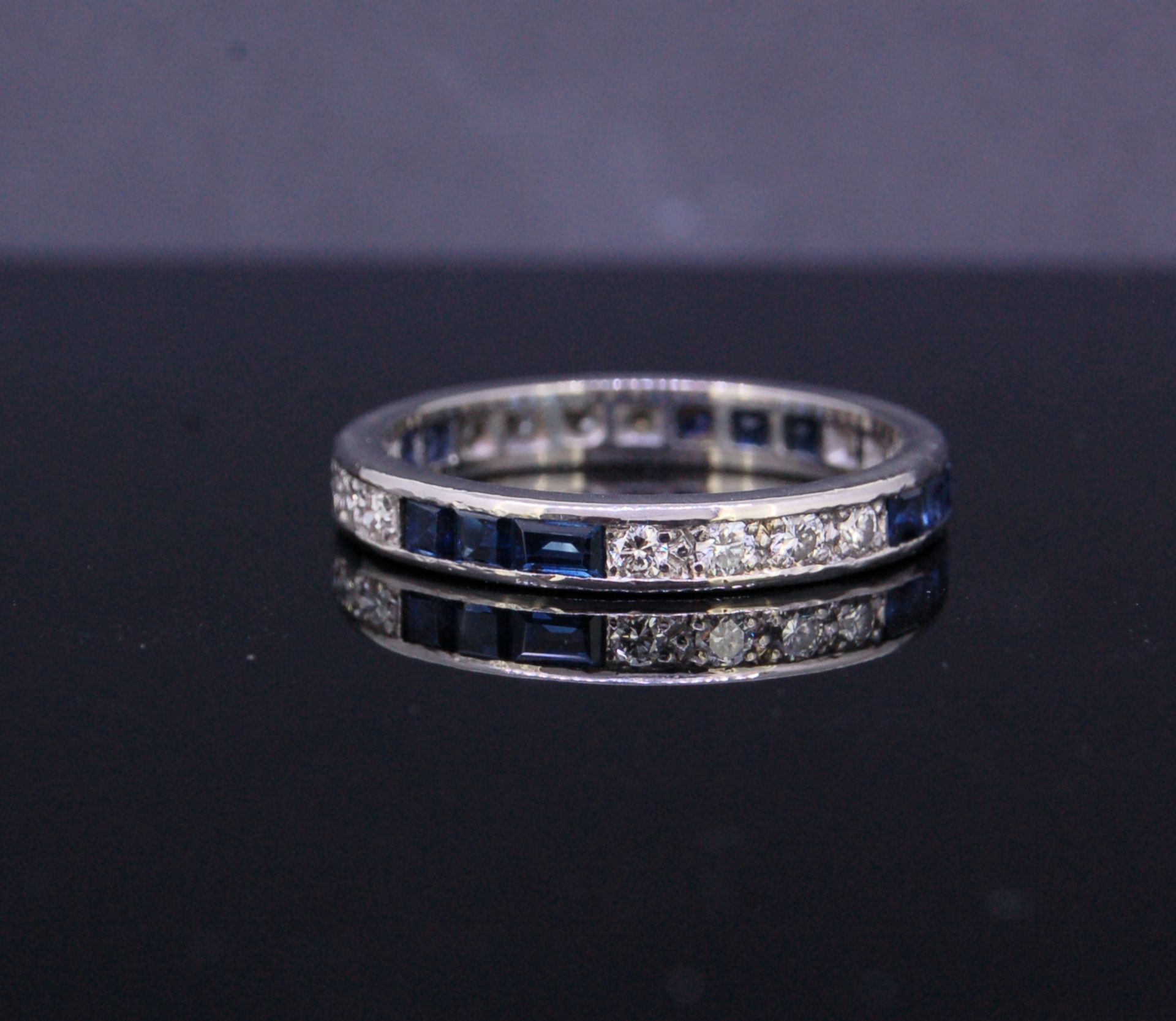 SAPPHIRE AND DIAMOND CLUSTER RING