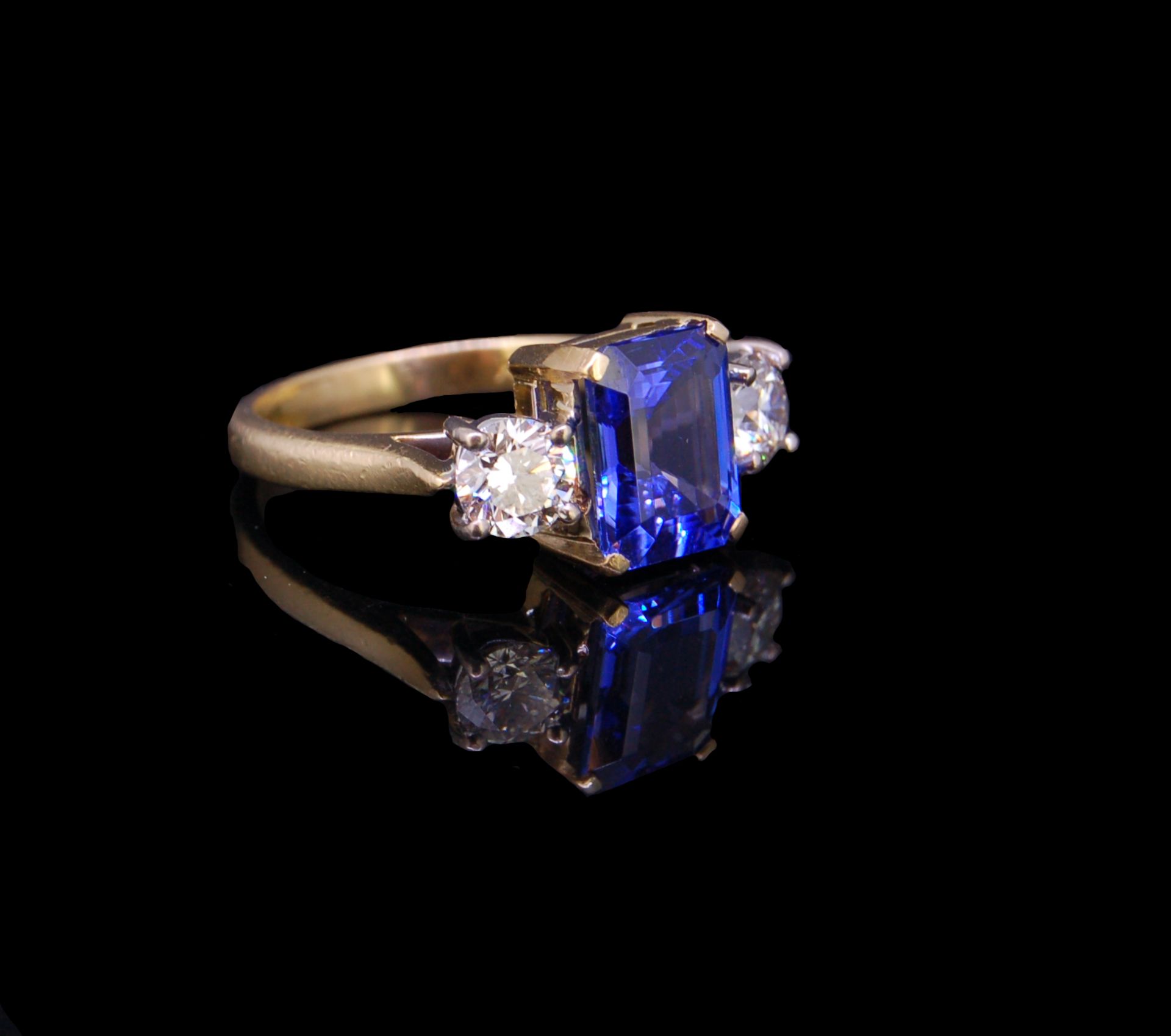 TANZANITE AND DIAMOND RING - Bild 2 aus 3