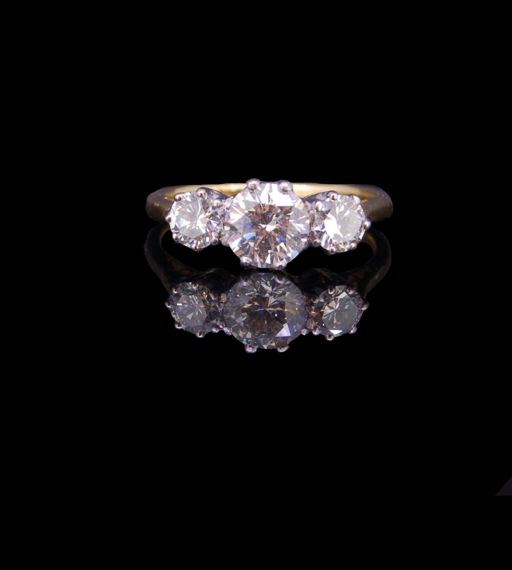 DIAMOND THREE STONE RING