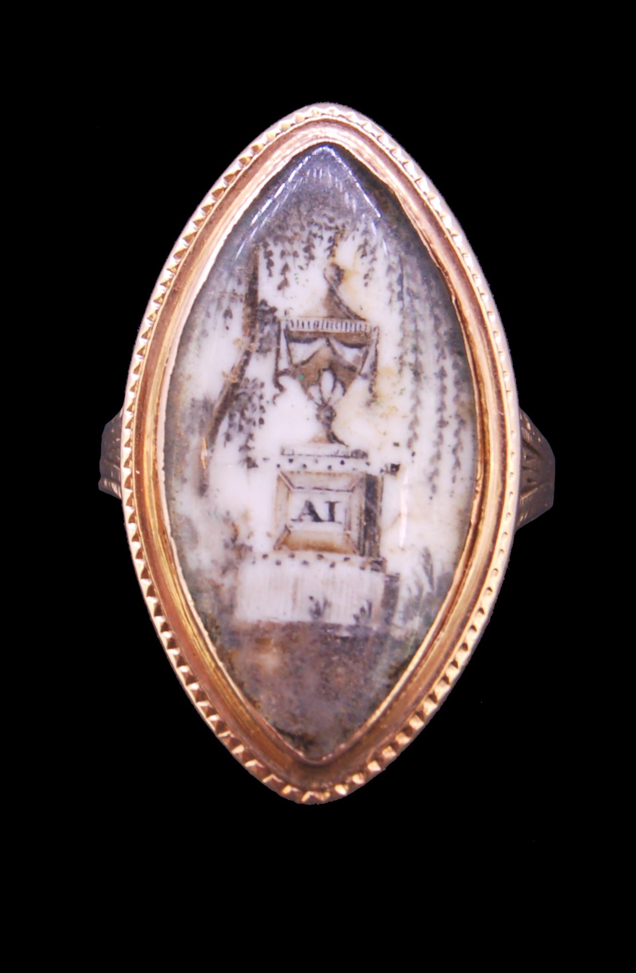 ANTIQUE MOURNING RING, CIRCA 1785
