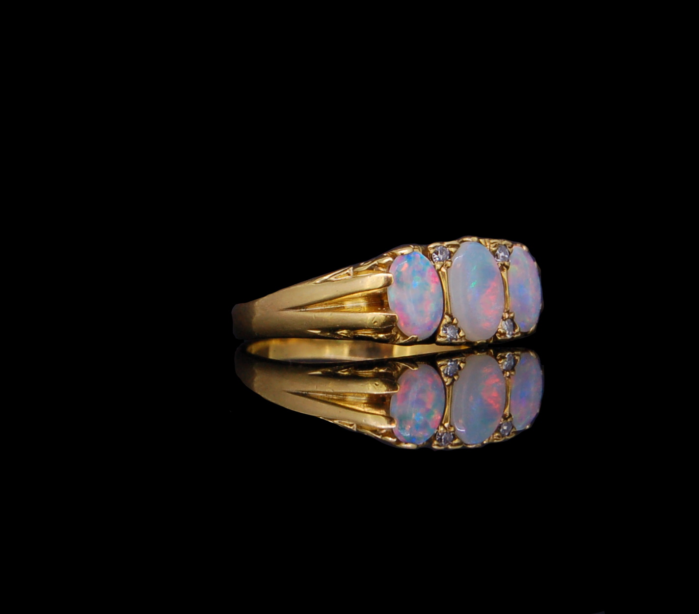 ANTIQUE THREE STONE OPAL AND DIAMOND RING - Image 2 of 3