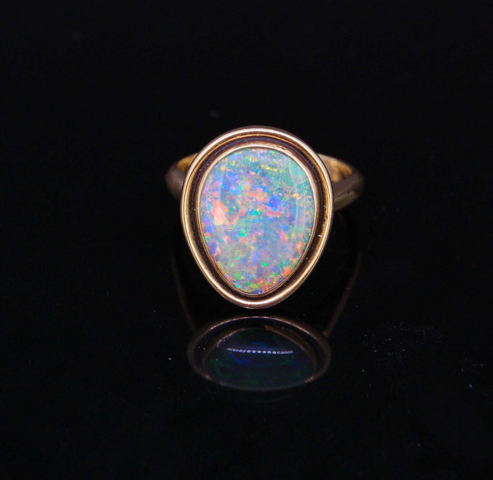 ANTIQUE GOLD OPAL RING