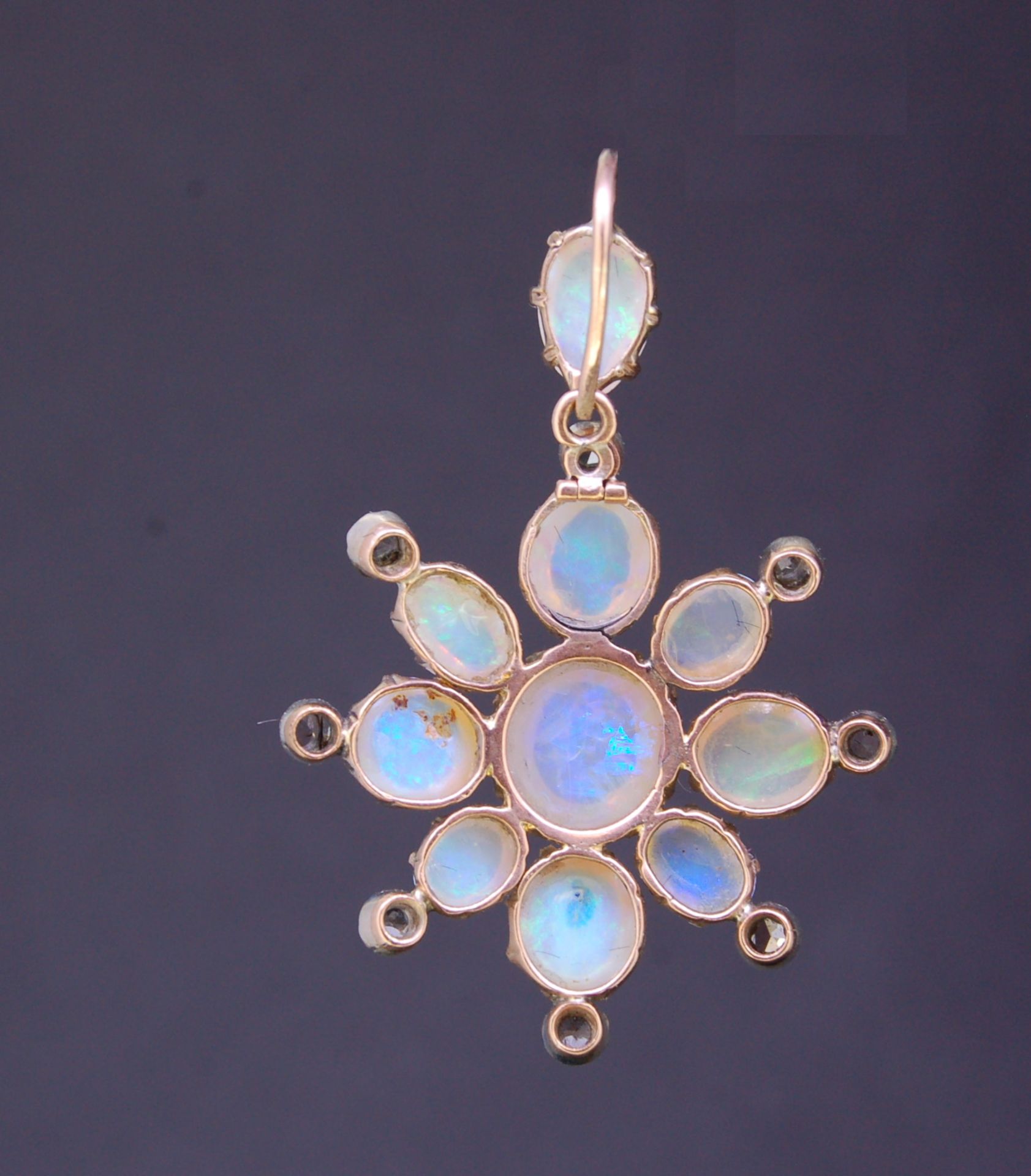 ANTIQUE OPAL AND DIAMOND PENDANT - Bild 2 aus 3