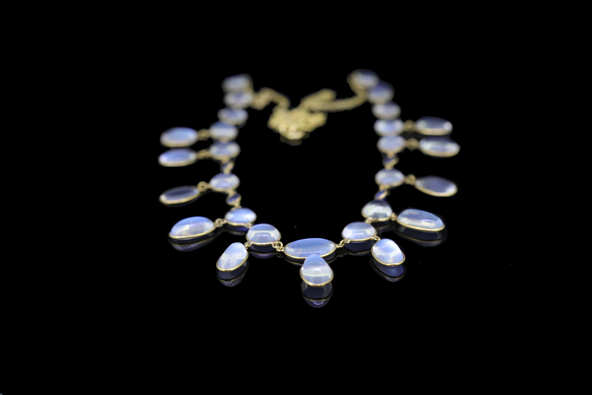 MOONSTONE AND SAPPHIRE NECKLACE - Image 3 of 3