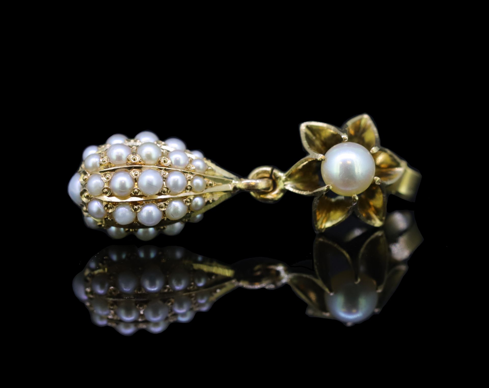 ANTIQUE PAIR OF PEARL DROP EARRINGS - Bild 2 aus 3