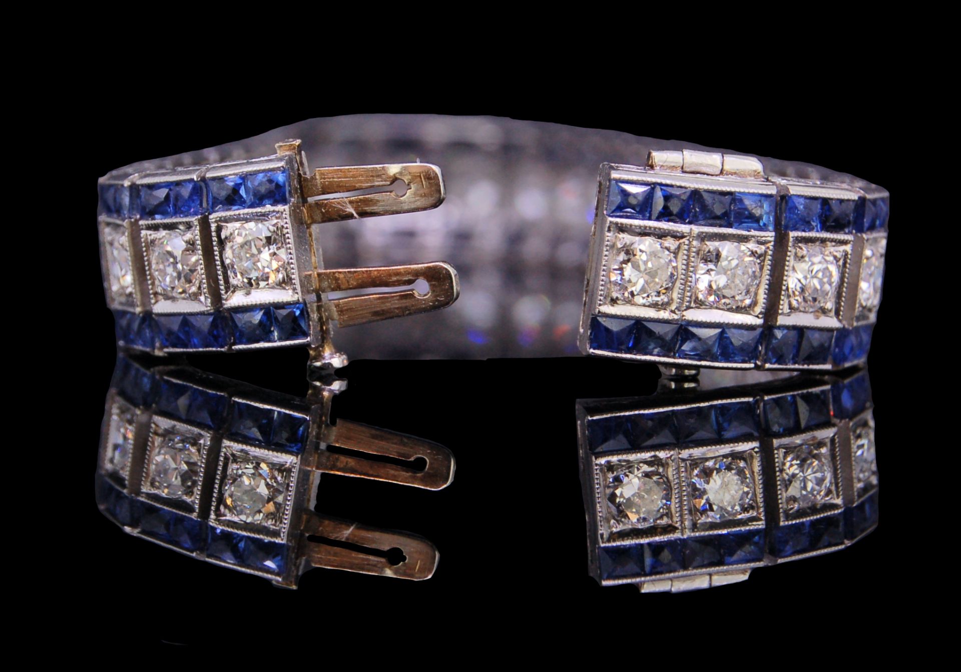 ART-DECO SAPPHIRE AND DIAMOND BRACELET - Image 4 of 5