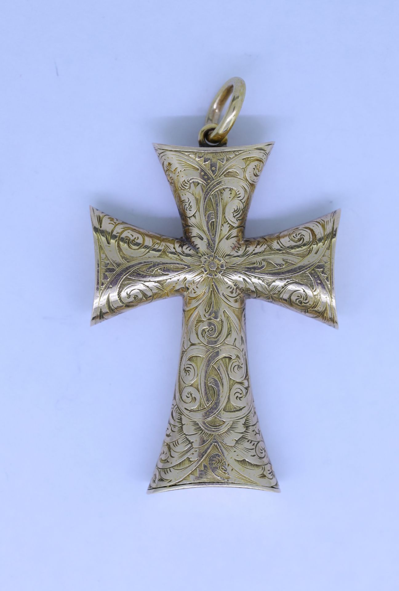 ANTIQUE VICTORIAN CROSS PENDANT