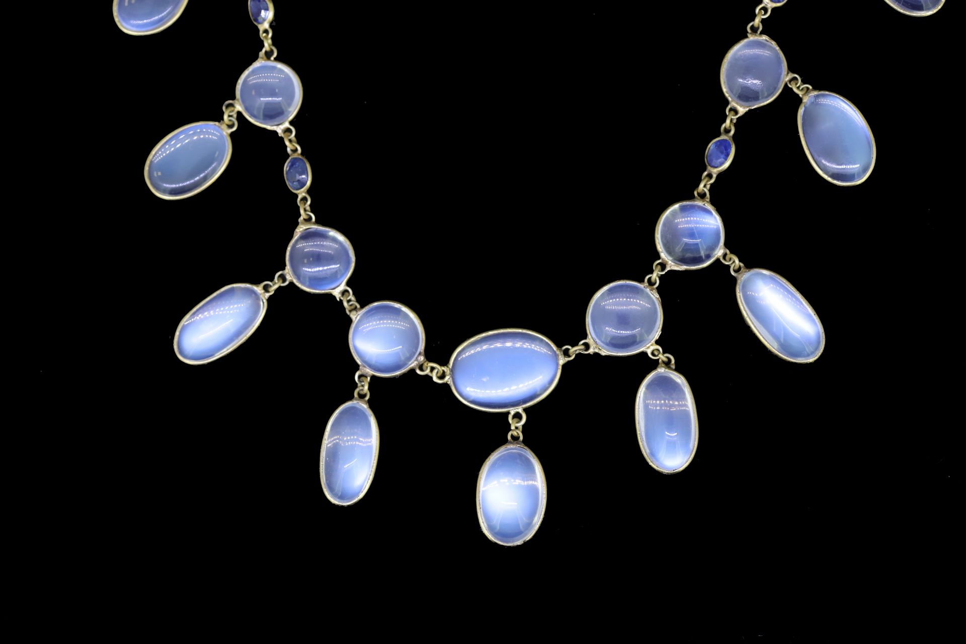 MOONSTONE AND SAPPHIRE NECKLACE