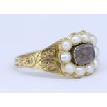 ANTIQUE PEARL MEMORI RING