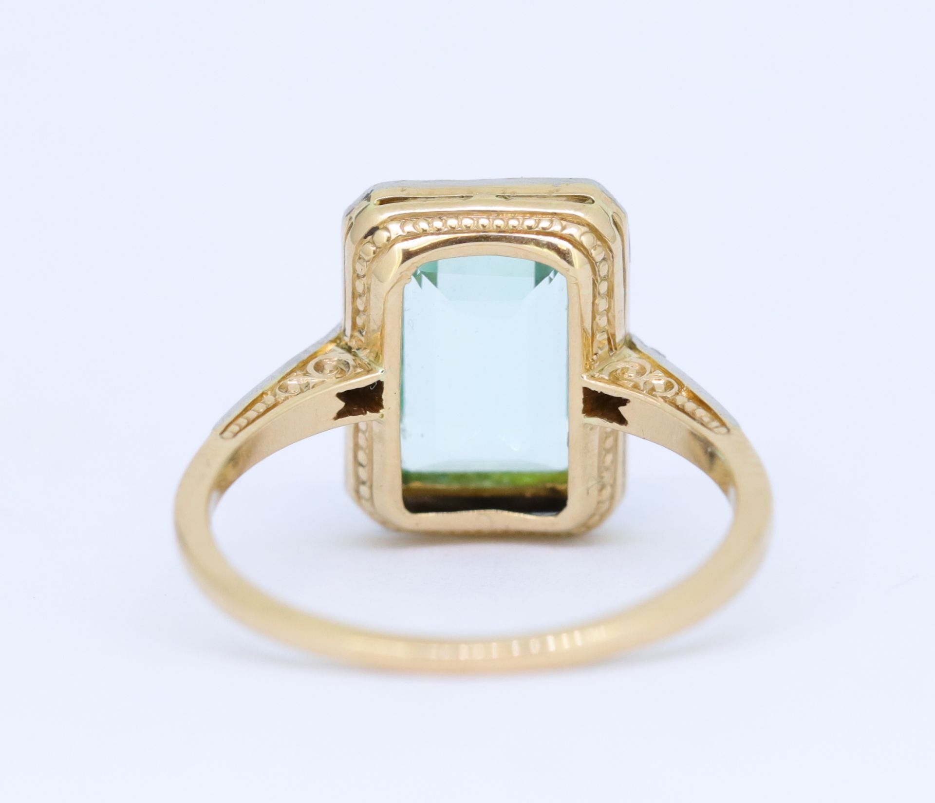 ART-DECO BERYL ONYX AND DIAMOND RING - Image 3 of 3