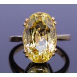 YELLOW SAPPHIRE SOLITAIRE RING