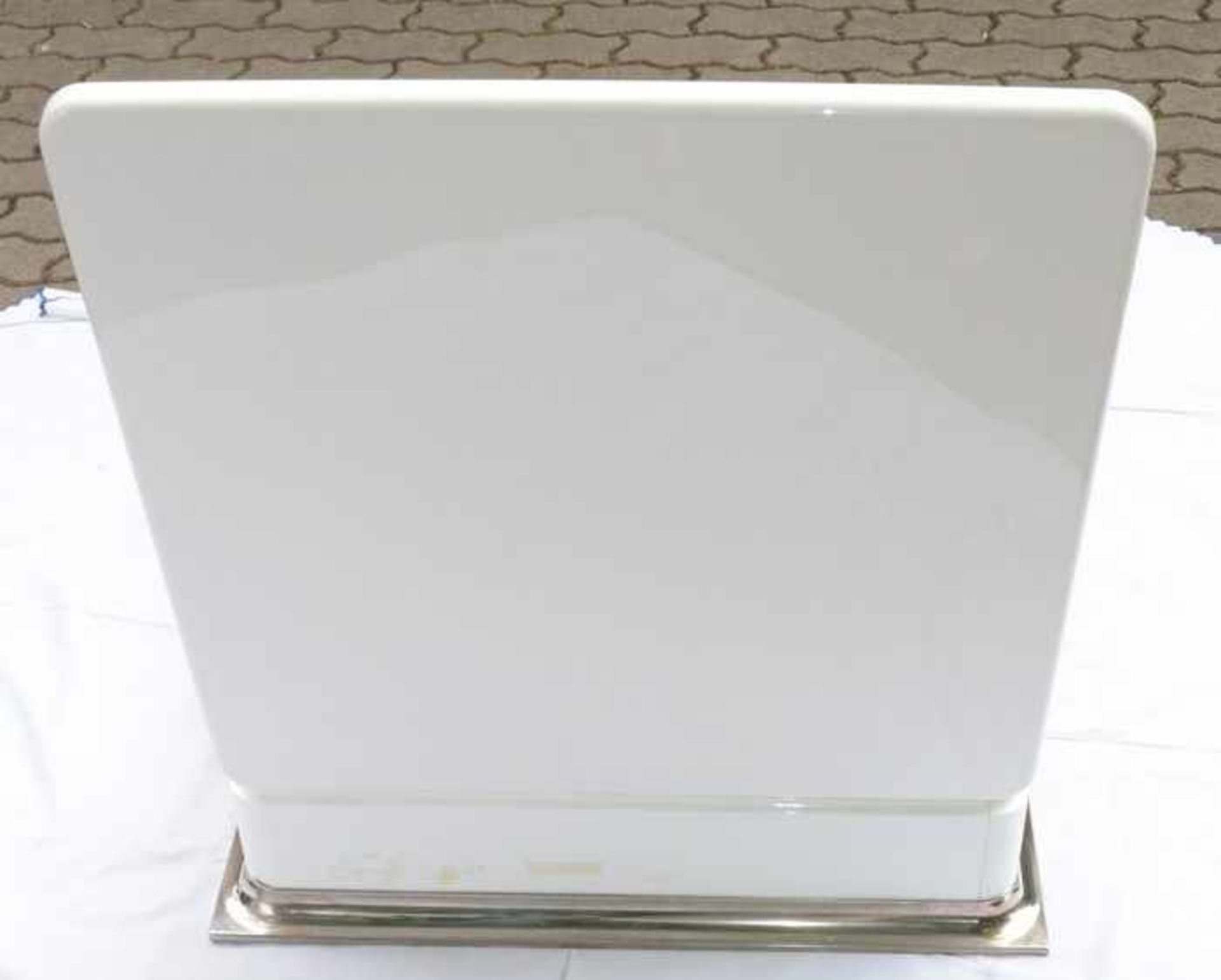 Wandschrank - BadezimmerKunststoff/Metall, rechteckiger Korpus, abgerundete Ecken, Rückseite Metall, - Bild 4 aus 5