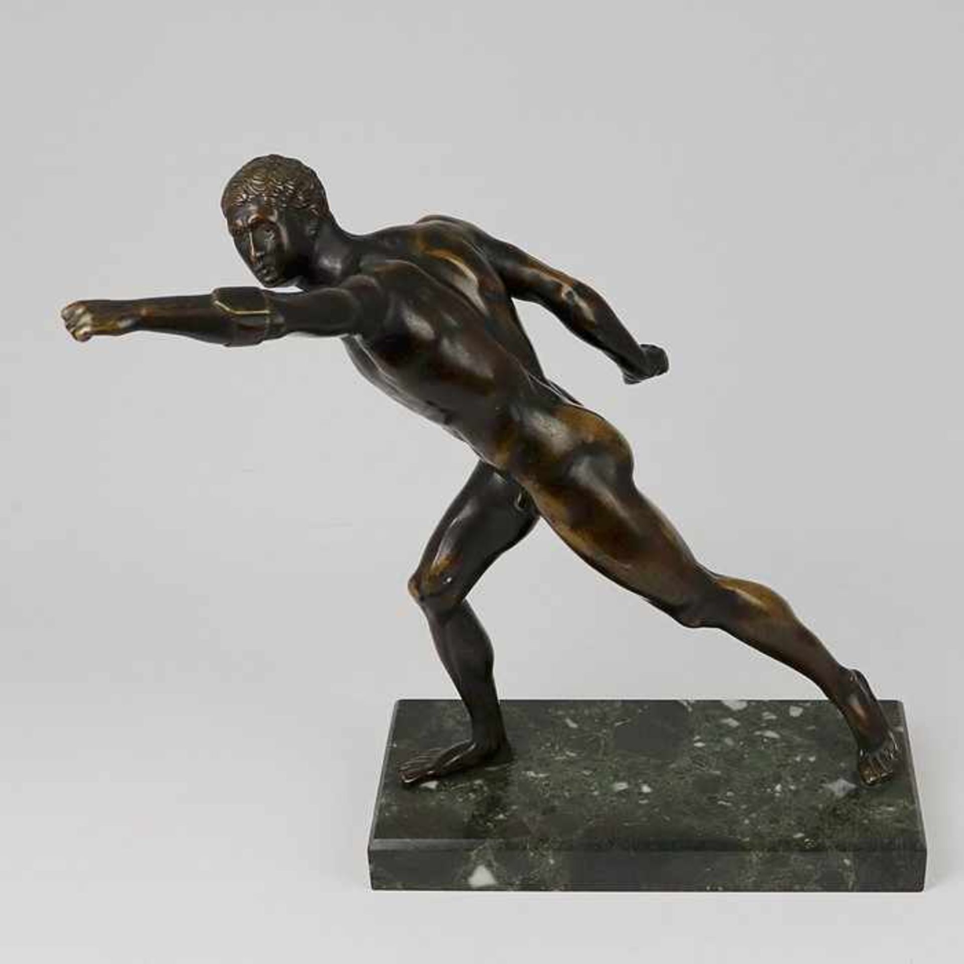 Skulpturum 1900, Bronze, patiniert, Borghesischer Fechter, vollplastischer Männerakt m. - Bild 4 aus 4
