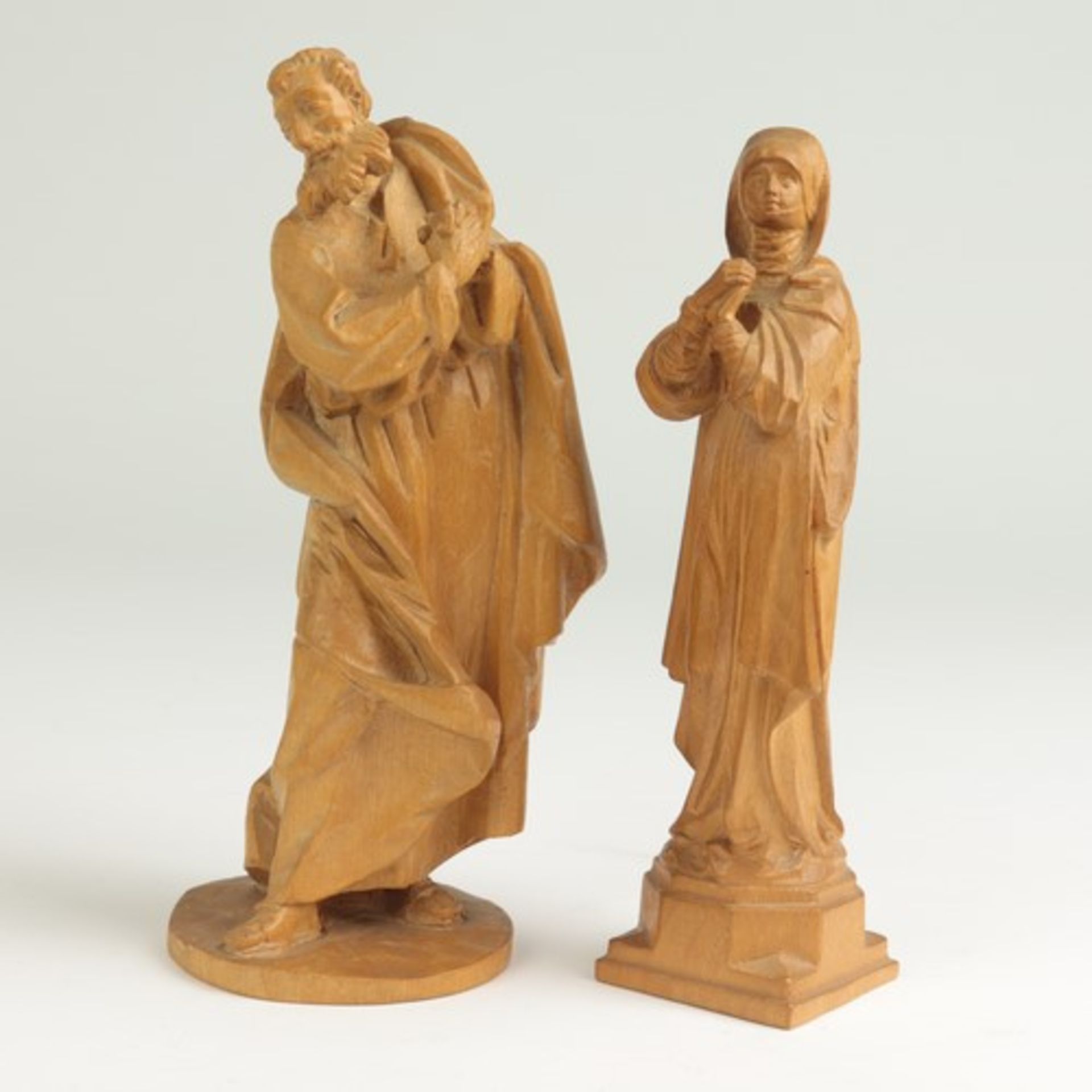 Konvolut - Figuren5 St., 20.Jh., vollplastische Holzschnitzerei, versch. Formen, 1x Heiliger, - Bild 8 aus 10