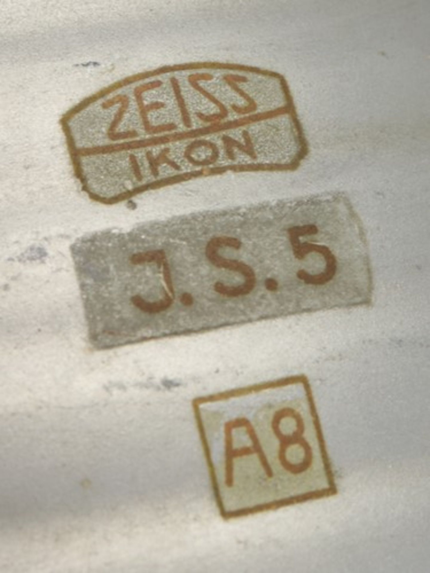 Industrielampe - Zeissum 1930 Berlin, Deckenlampe gem. Zeiss Ikon J.S.5 A8, Metall/Glas, einflammig, - Bild 4 aus 4