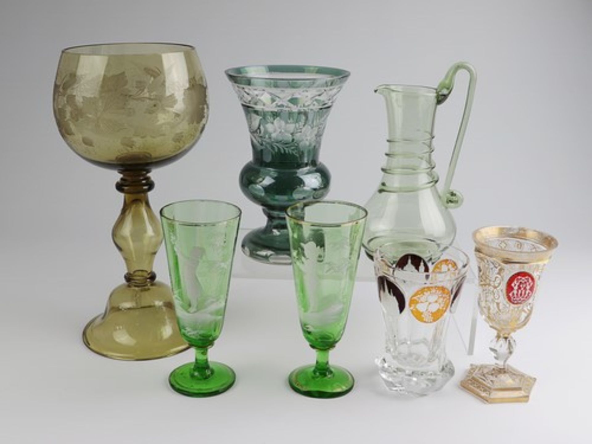 Konvolutum 1880/1900, 7 St., versch. Trinkbecher, Krug, Vase u. gr. Weinglas, untersch. Formen u.