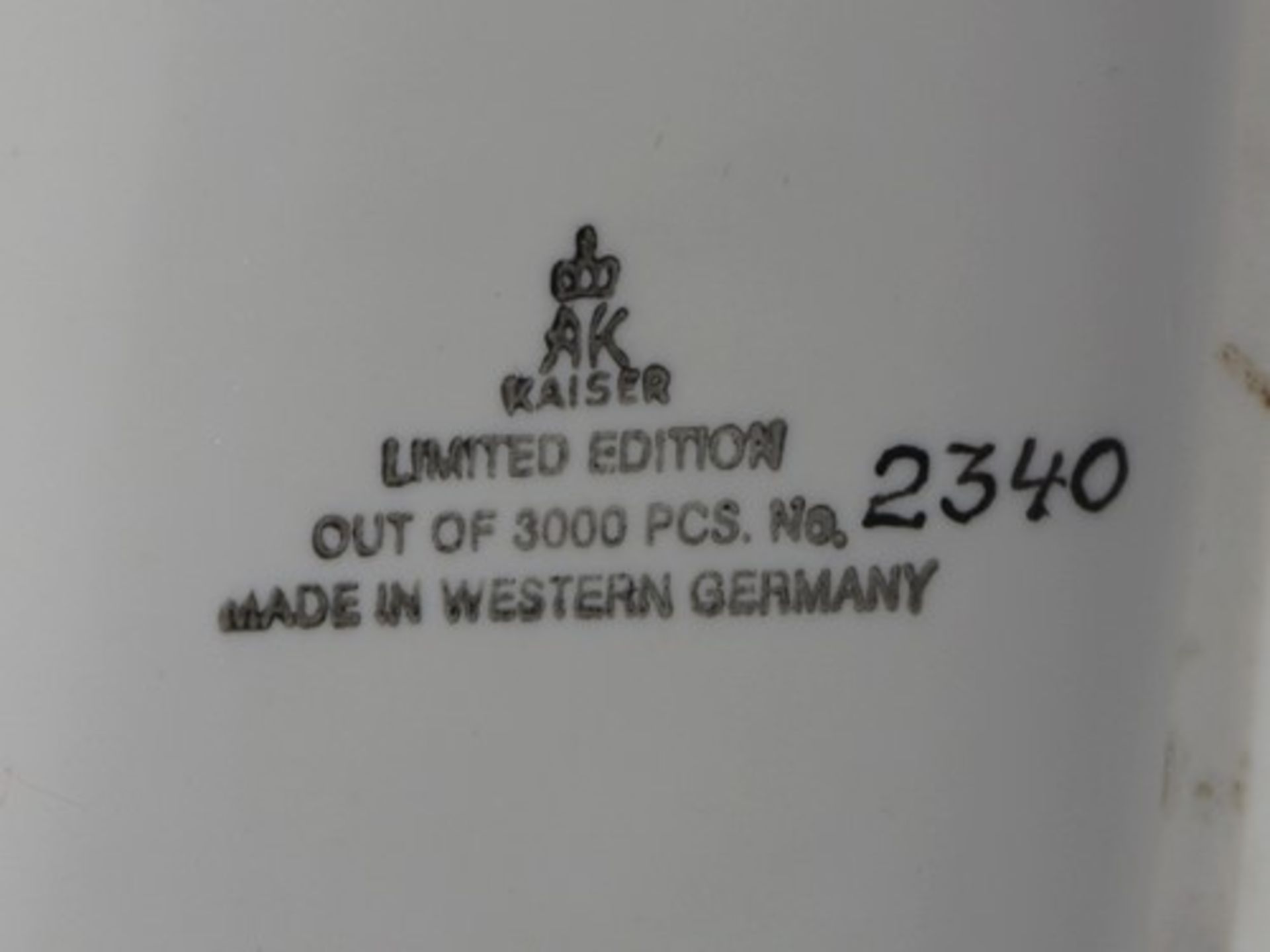 Kaiser - Figurschwarze Marke, Western Germany, Entw. Wolfgang Gawantka, im Sockel sign., Modellnr. - Bild 4 aus 7