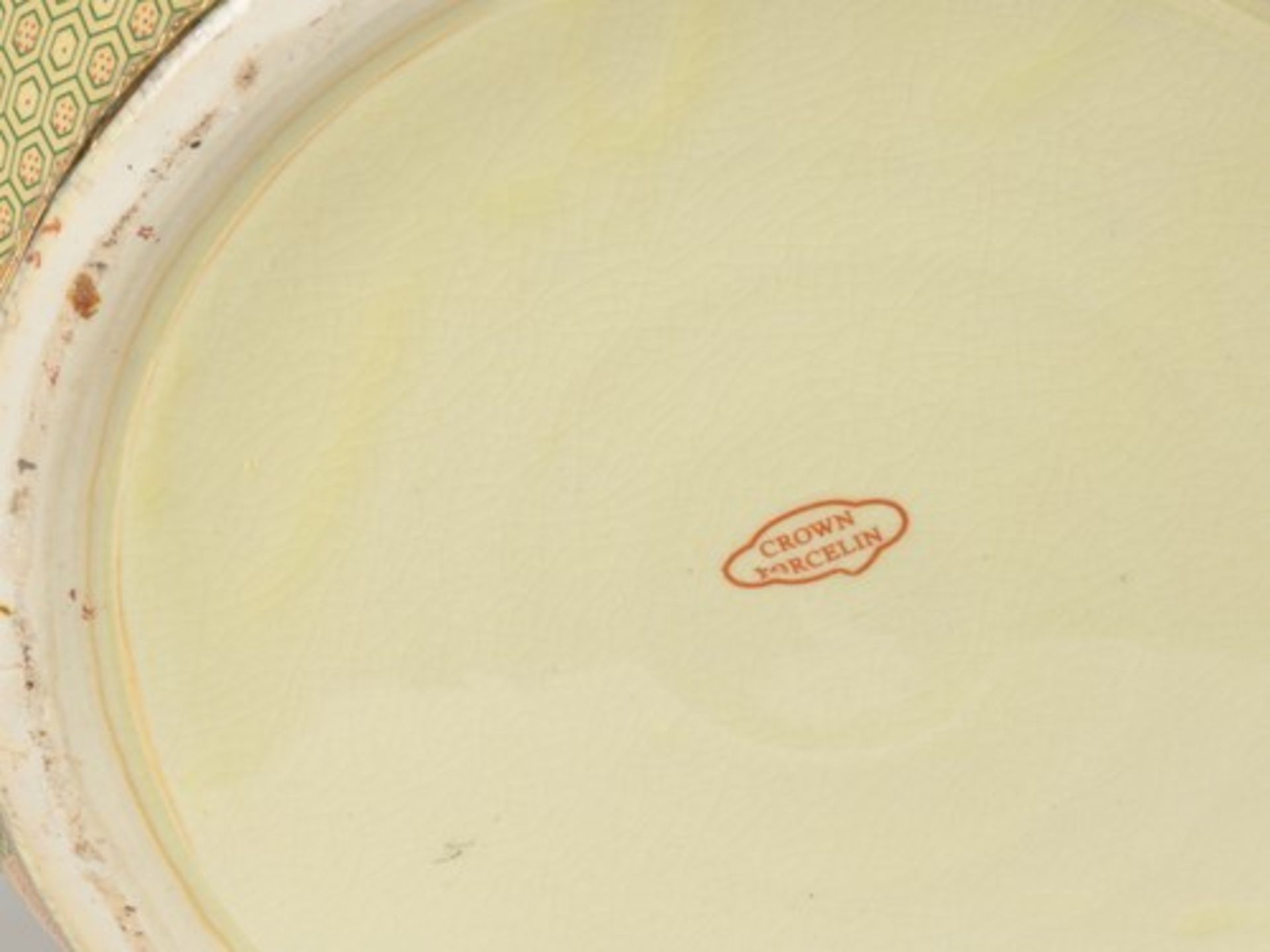 Fischbowlrote Marke, crown porcelin, heller Scherben, gebauchte Form, umlaufend polychromer - Bild 7 aus 7