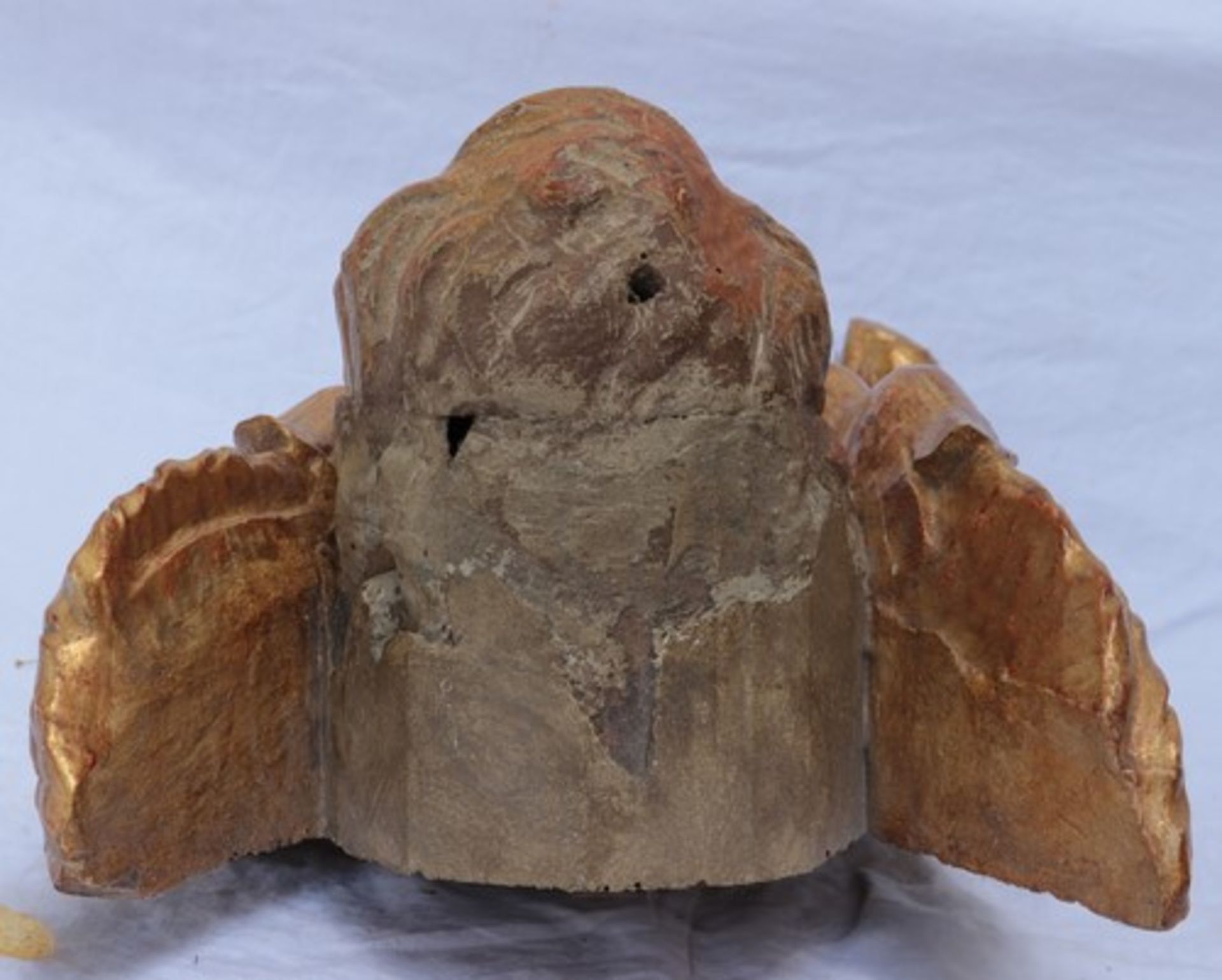 Engelskopf18./19.Jh., Holz, geschnitzt, halbplast. Kopf mit Flügeln in einem Akanthusblatt - Bild 3 aus 6