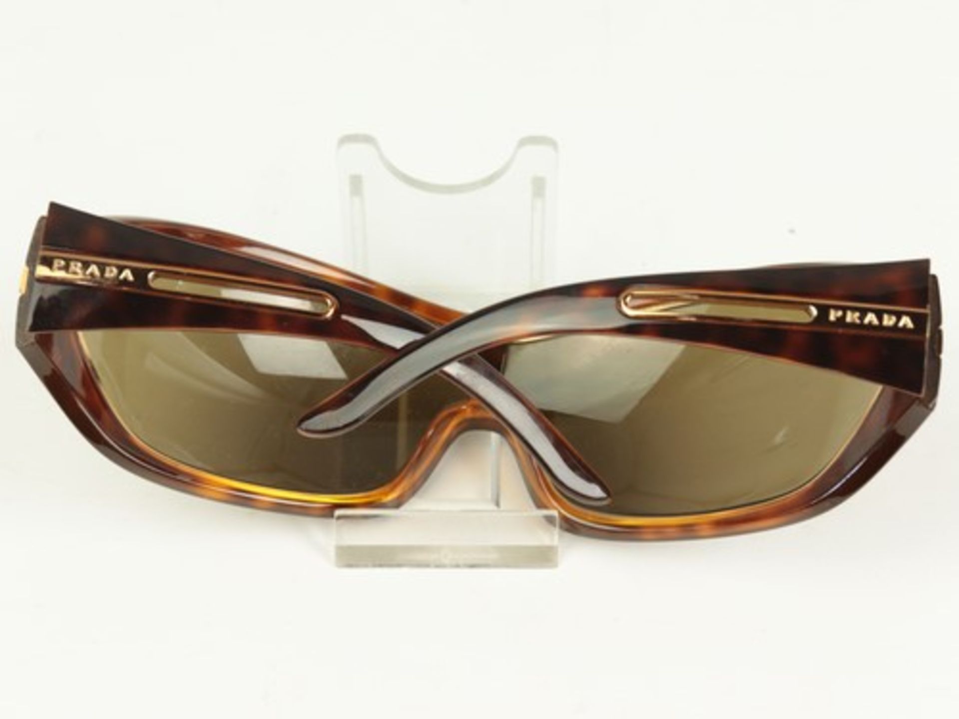 Prada - Sonnenbrilleschildpattfarbener Kunststoff, goldfarbene Zierleiste, verbundene gebogene - Bild 3 aus 5