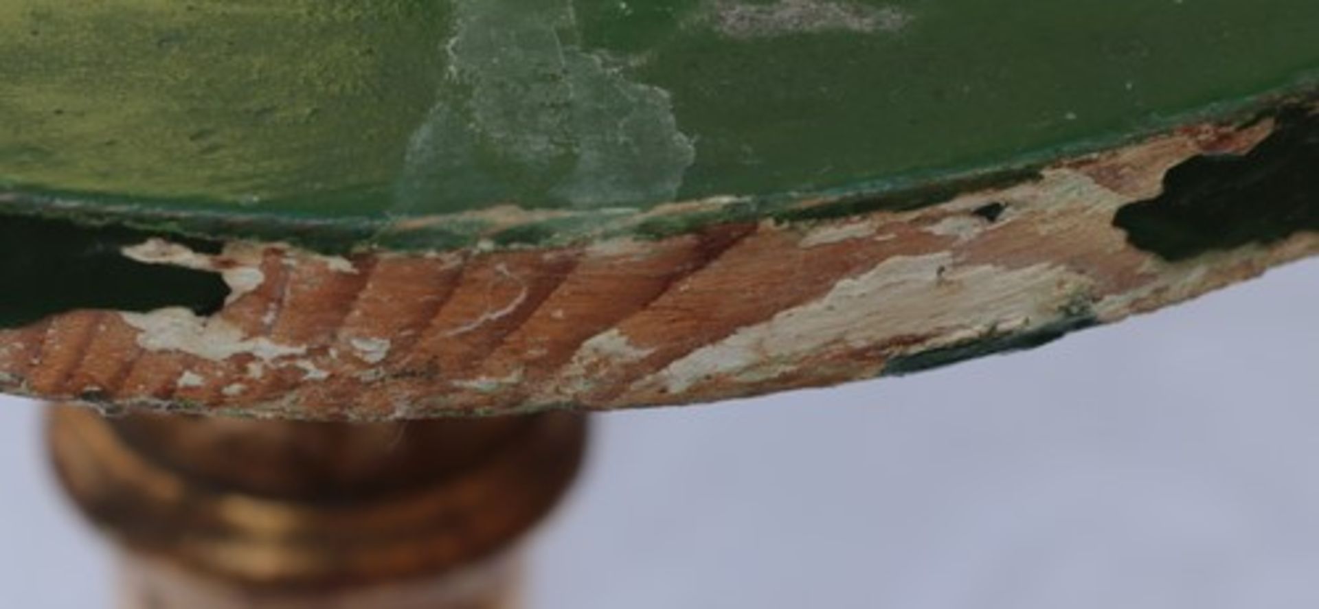 Blumensäule18./19. Jh., Holz, geschnitzt, vergoldet, grün bemalt, oktogonaler, abgetreppter Fuß, - Bild 2 aus 6
