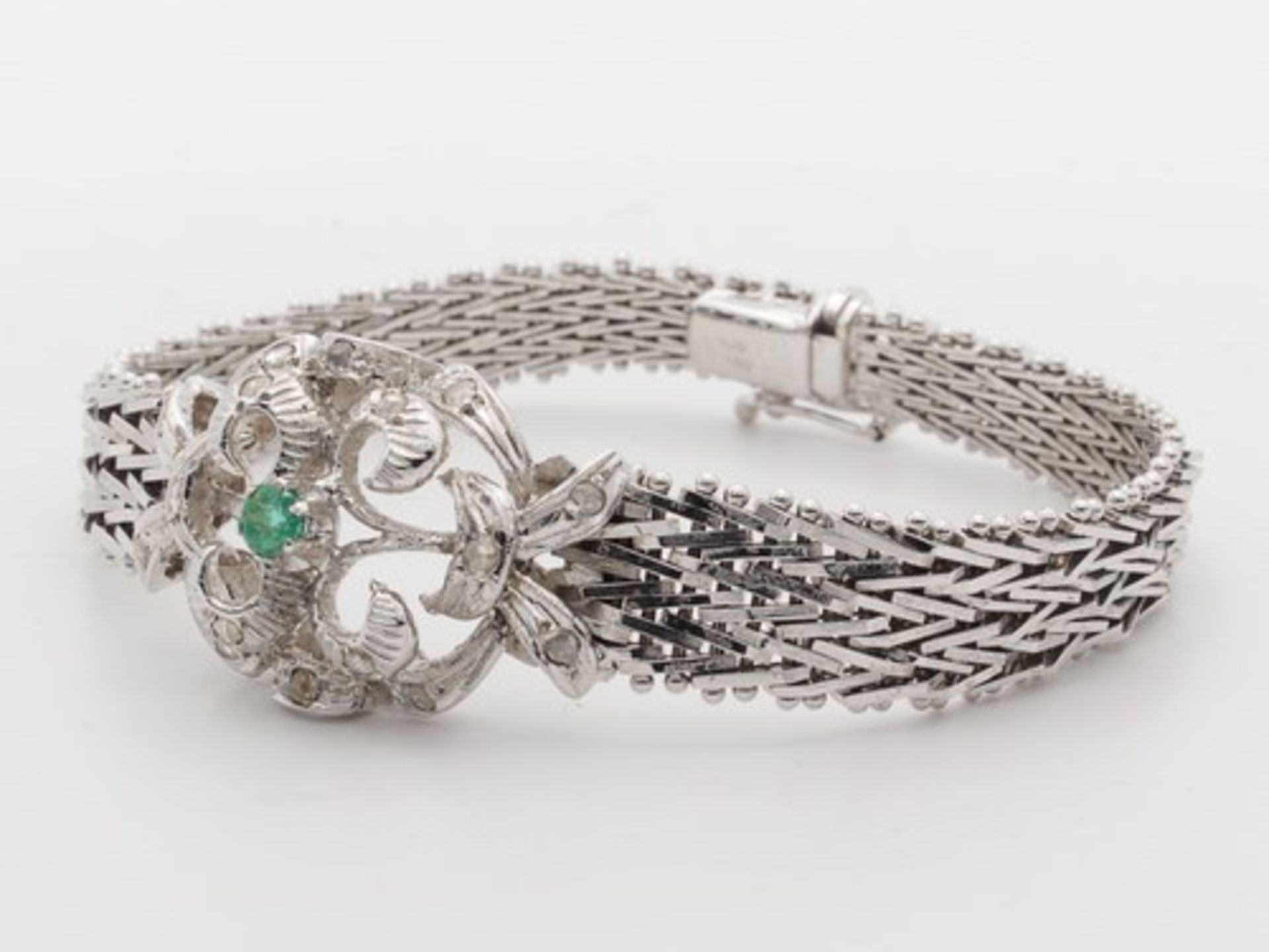 Diamant/Smaragd - ArmbandWG 750, florales, durchbrochenes Mittelteil, besetzt mit Diamantrosen u. - Bild 2 aus 6