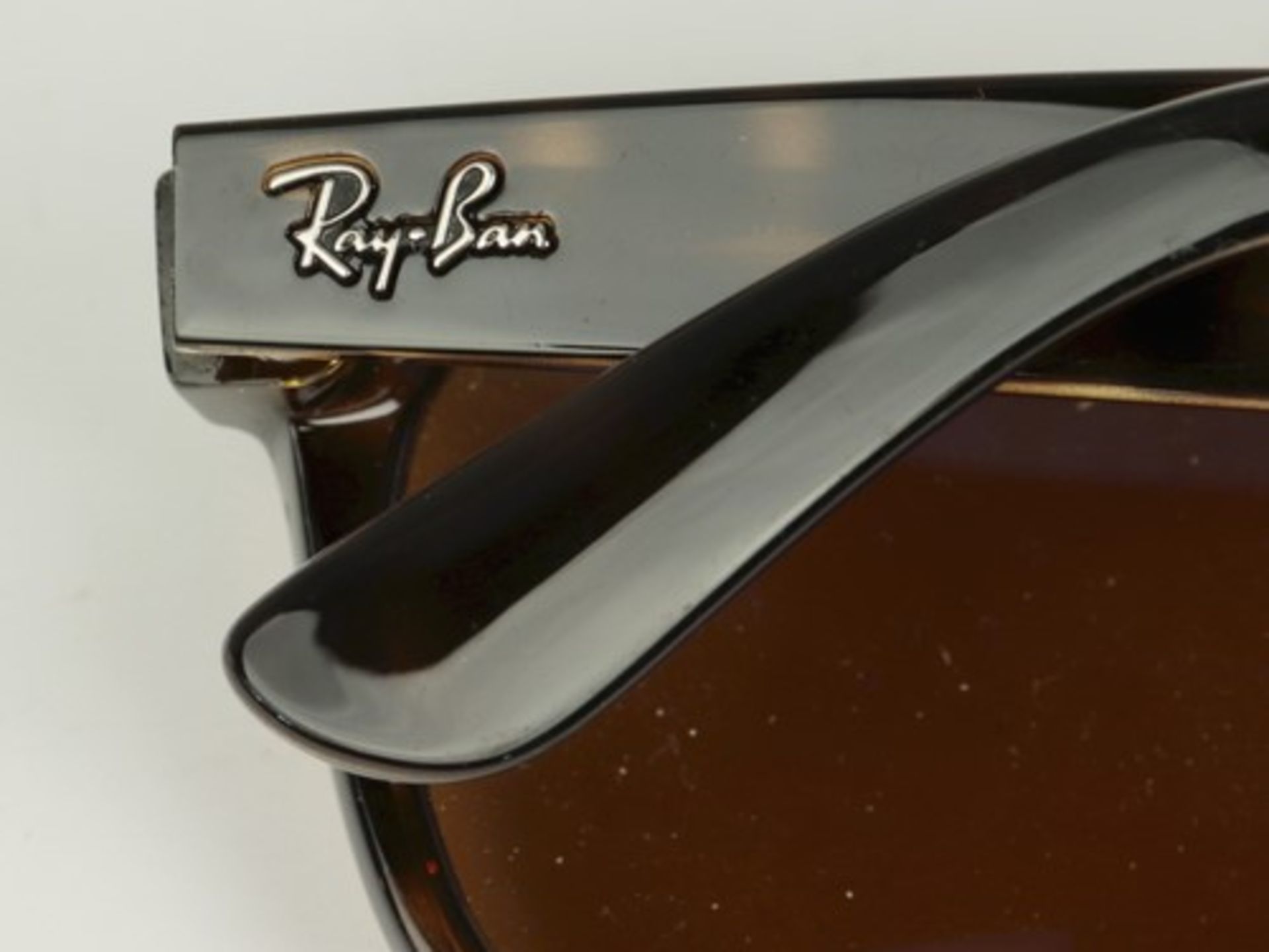 Ray Ban - Brillengestelle3 St., 2 Sonnenbrillen, Gläser min. verkratzt, 1 mit geschliffenen Gläsern, - Bild 4 aus 4