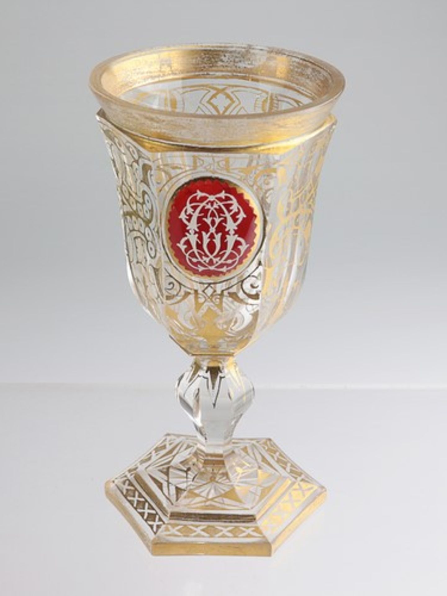 Konvolutum 1880/1900, 7 St., versch. Trinkbecher, Krug, Vase u. gr. Weinglas, untersch. Formen u. - Bild 3 aus 5