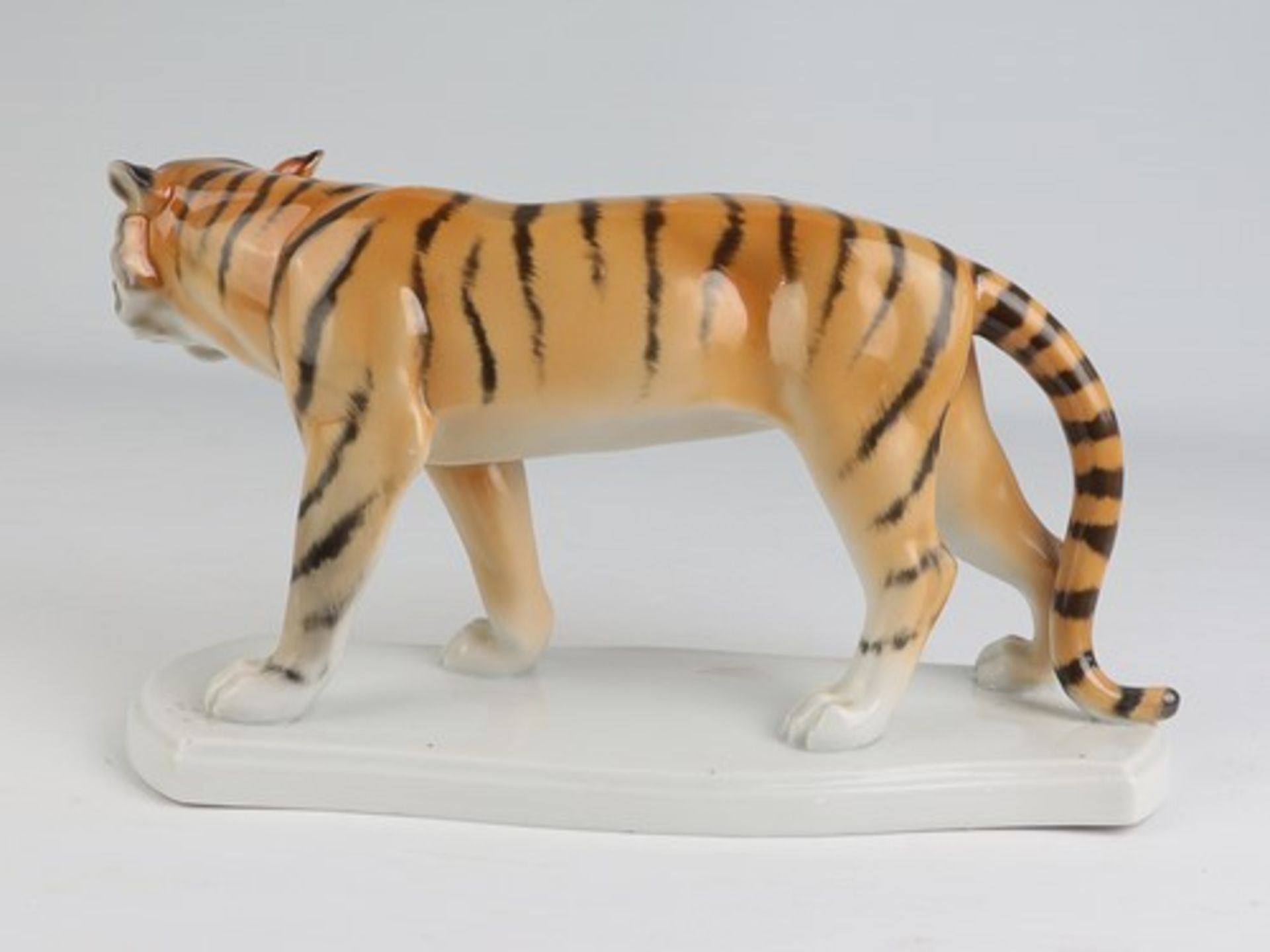 Fasold & Stauch - Figurgrüne Marke, Modellnr. 16328, geschwungener Stand, stehender Tiger, min. - Bild 3 aus 6