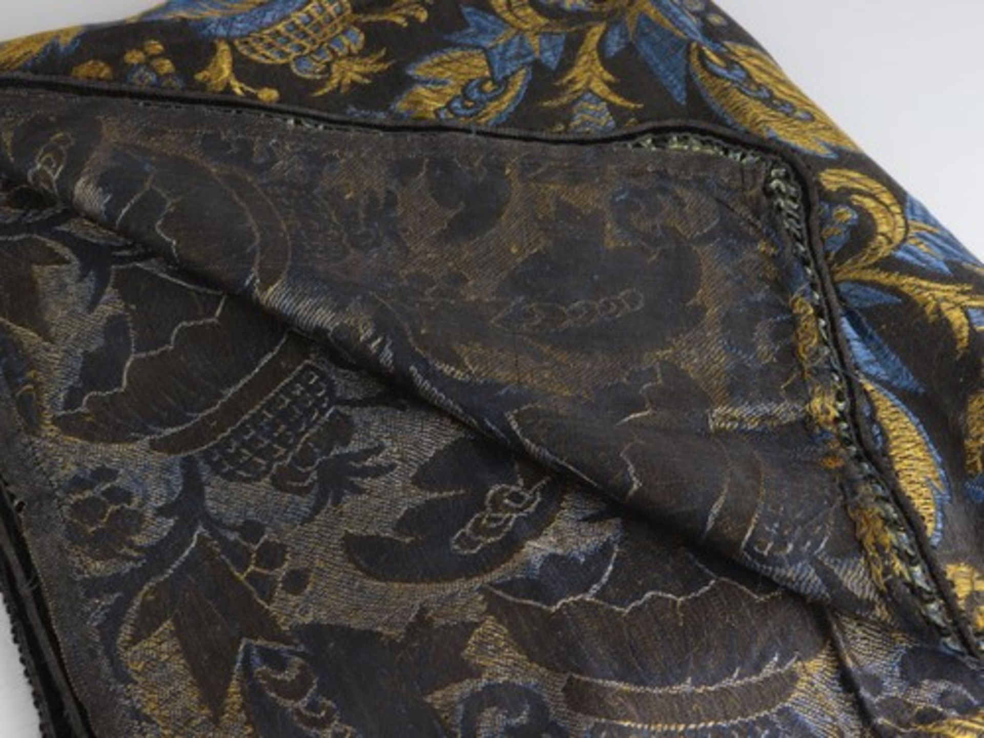Tischdecke - Art-découm 1920, schwarz, gold, blau, orientalisch anmutendes florales Muster, - Image 3 of 3