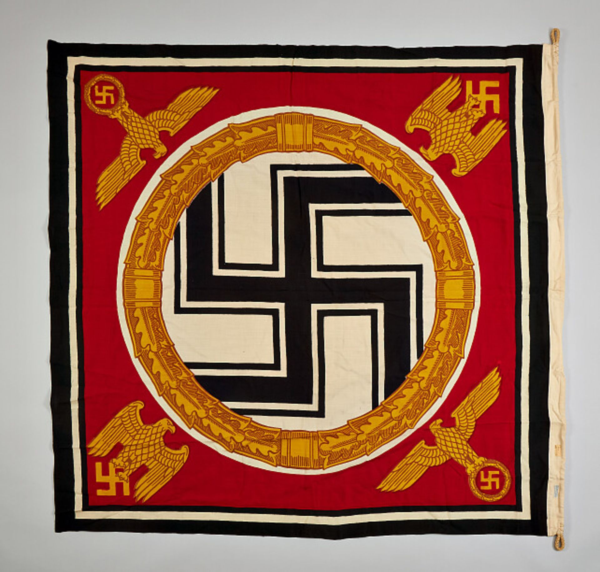 Deutsches Reich 1933 - 1945 - Führende Persönlichkeiten des 3.Reiches : Führerstandarte.Exemplar zur - Bild 2 aus 4