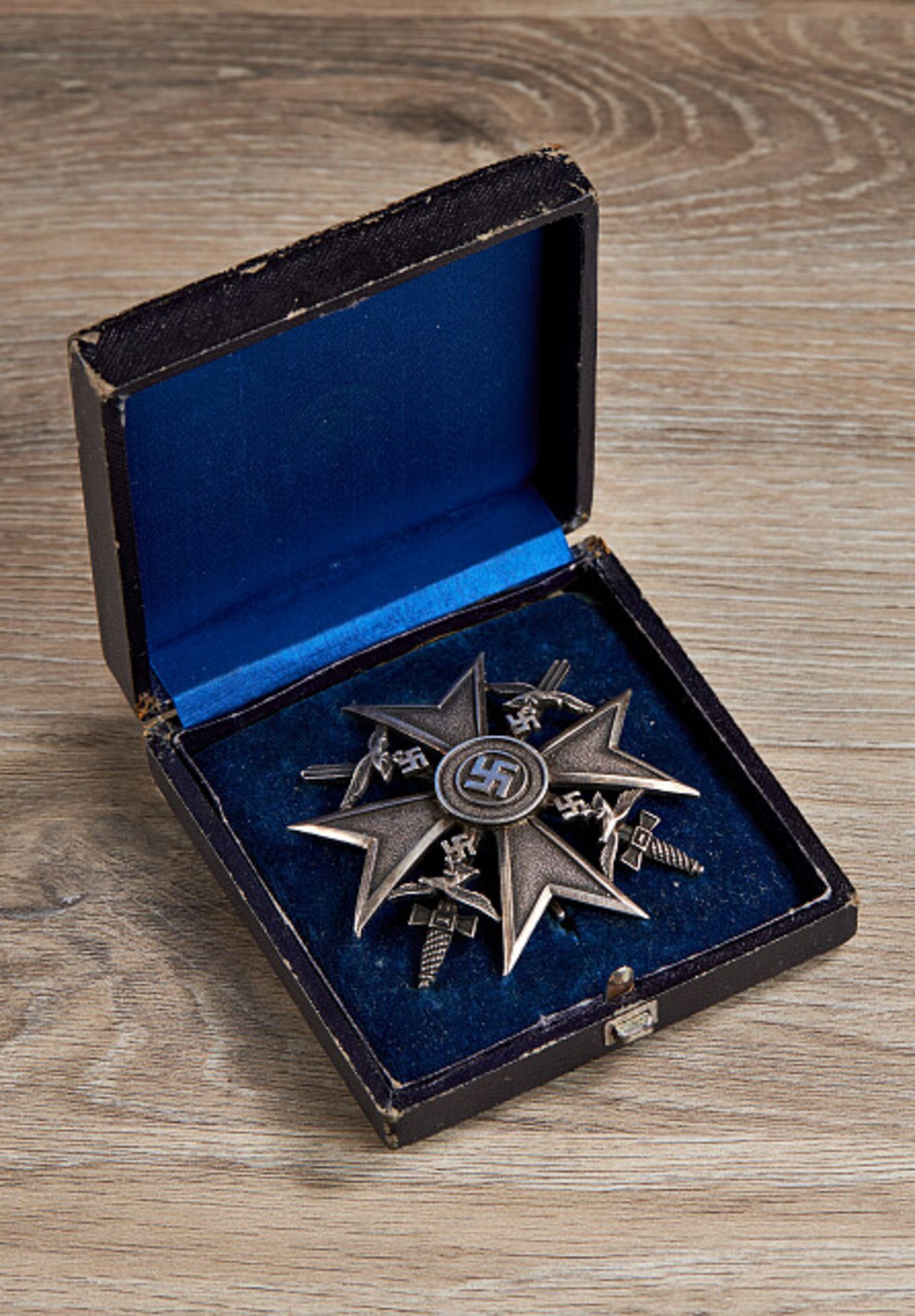 Deutsches Reich 1933 - 1945 - Legion Condor : Spanienkreuz in Silber mit Schwertern.Silber an Nadel.