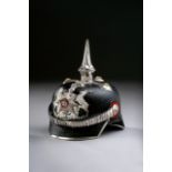 Militaria Deutschland - Württemberg : Helm des Generalleutnants und Generals à la suite Alfred von