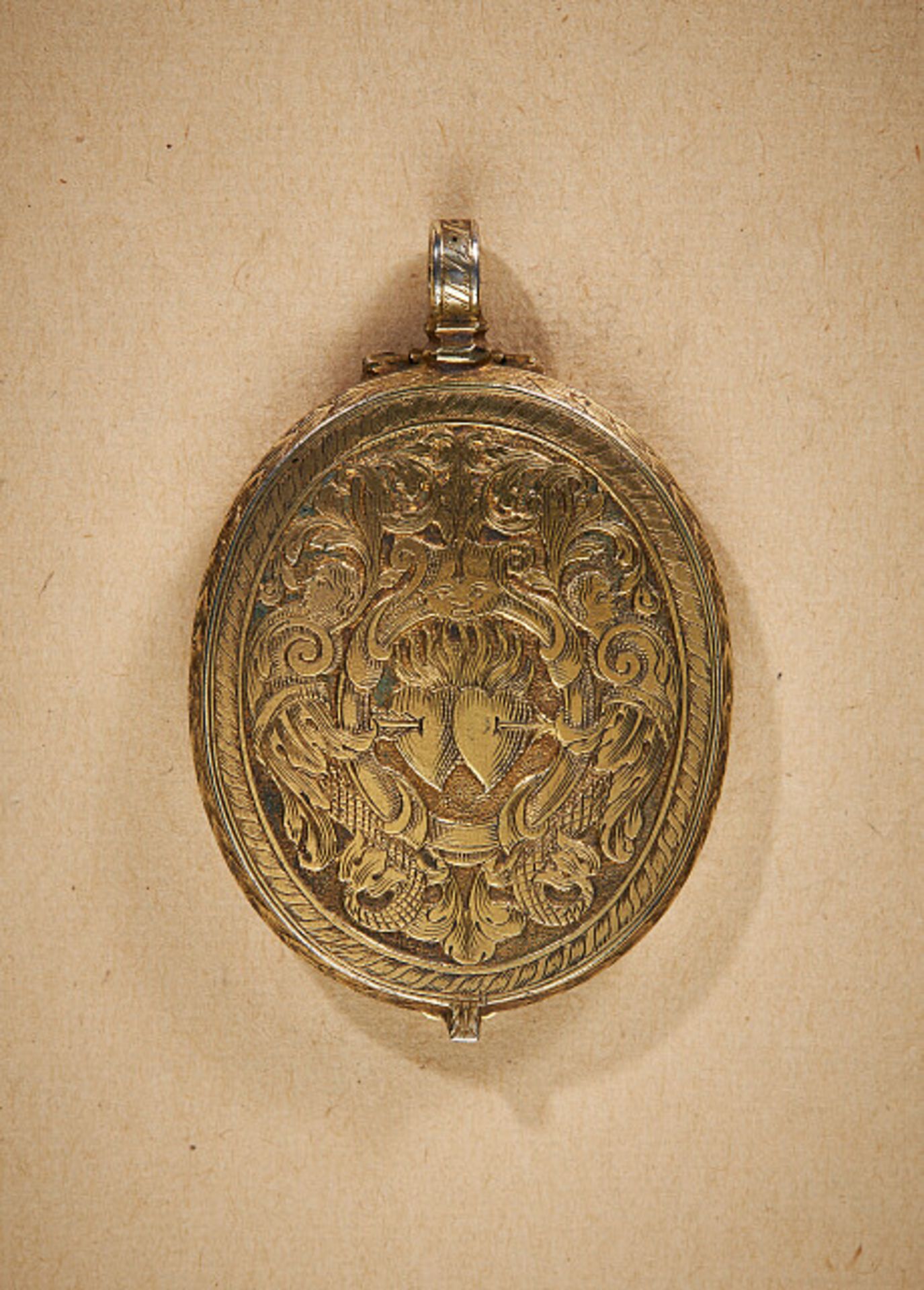 Deutsches Reich 1933 - 1945 - Schmuck und Juwelen : Vergoldetes Medaillon mit Elfenbeinminiatu - Image 3 of 3