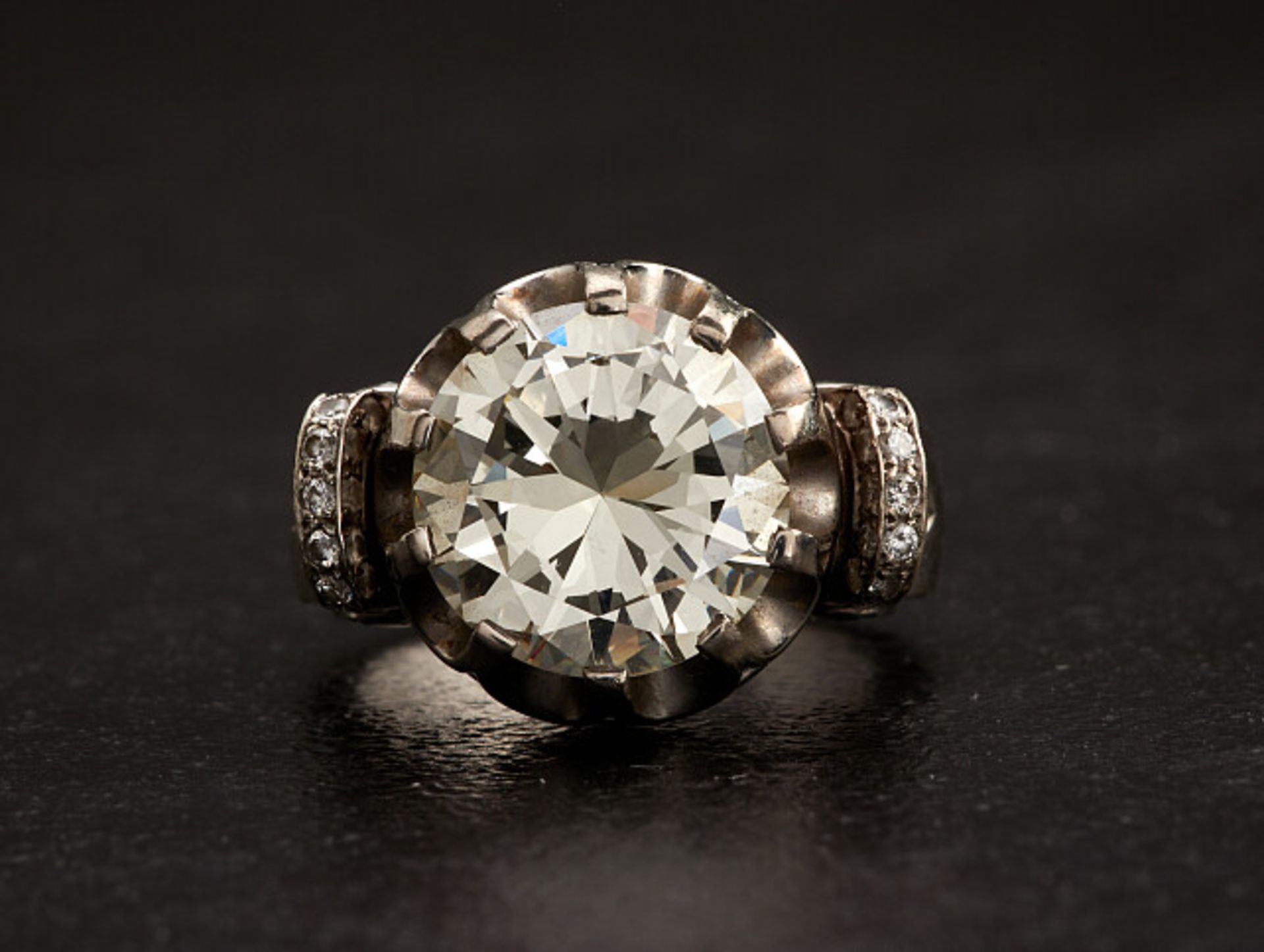 Deutsches Reich 1933 - 1945 - Schmuck und Juwelen : Diamond Solitaire Ring in the manner of Bo - Image 5 of 9