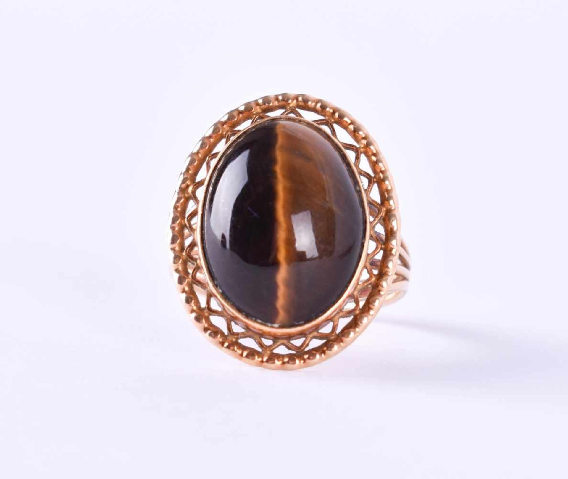Women`s ring with tigereye