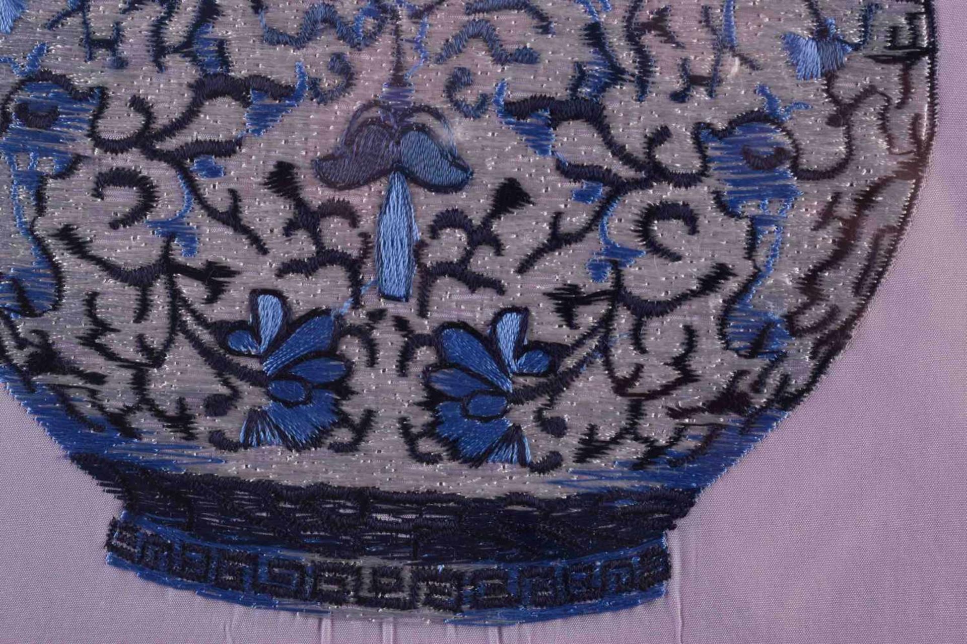 Silk embroidery China Qing period - Bild 2 aus 3