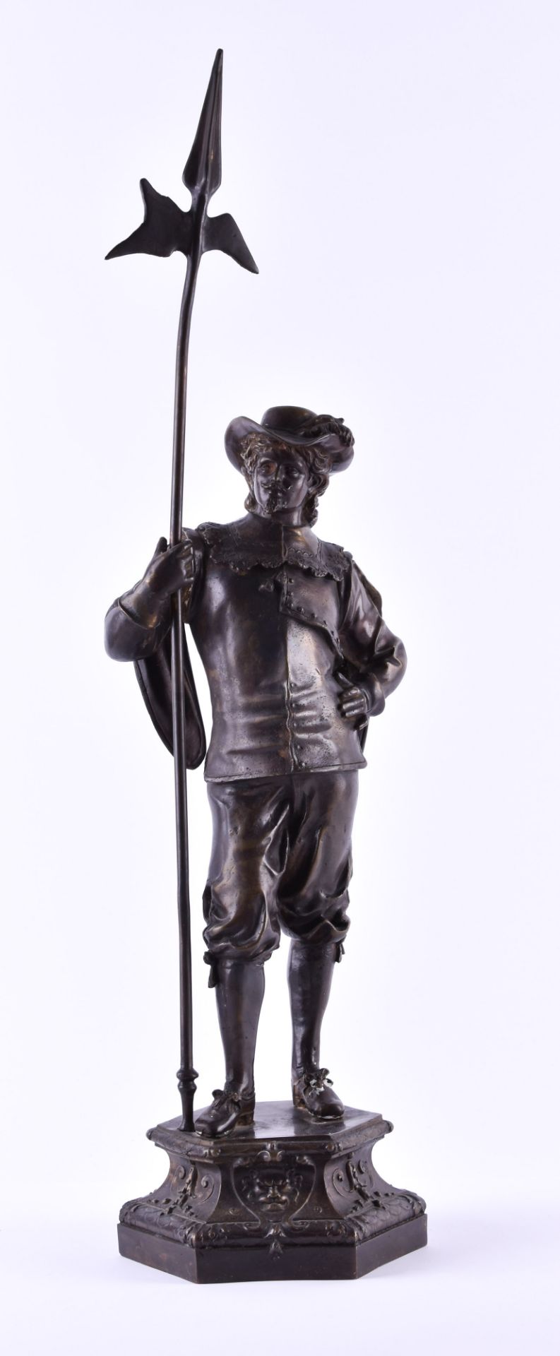 Anonymous artist of the 19th / 20th century"Lansquenet with halberd"sculpture bronze, height: 71.5