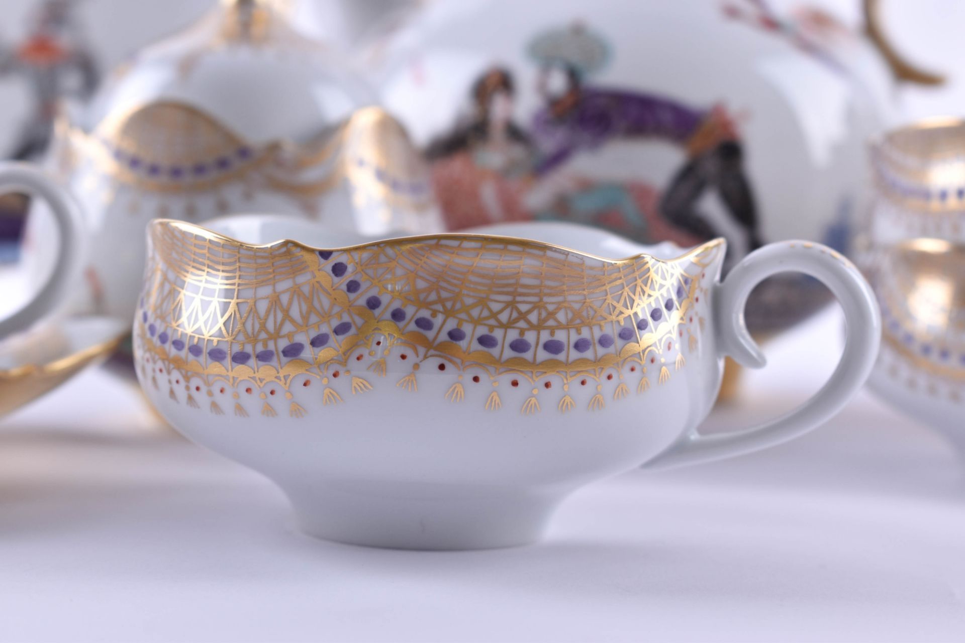 Tea service "The Arabian Nights" Meissen21 pieces, all with beautiful motifs from "The Arabian - Bild 2 aus 10