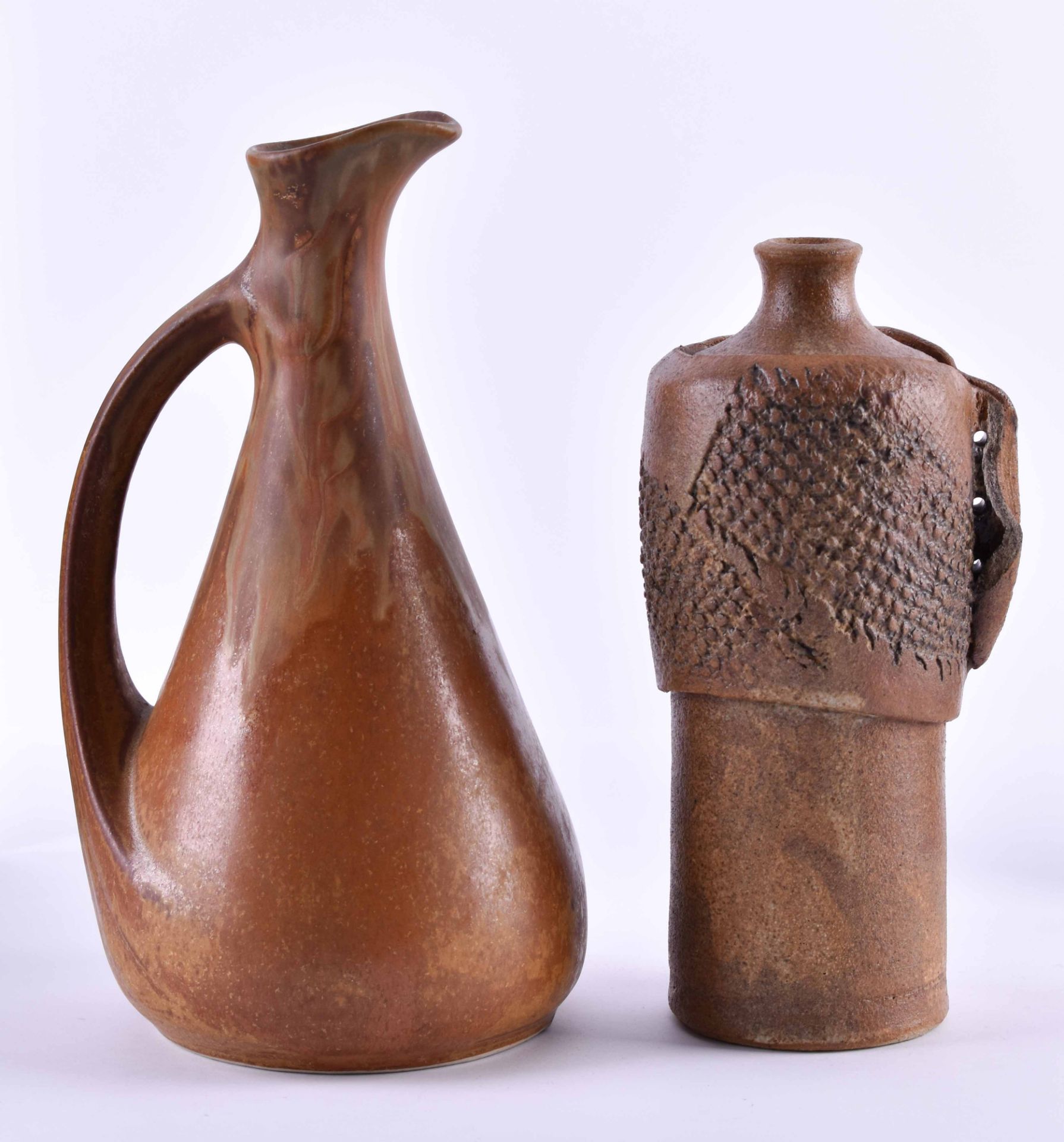 2 stoneware vasesin very good condition, height: 20 cm and 22 cm2 Steinzeug Vasensehr gut