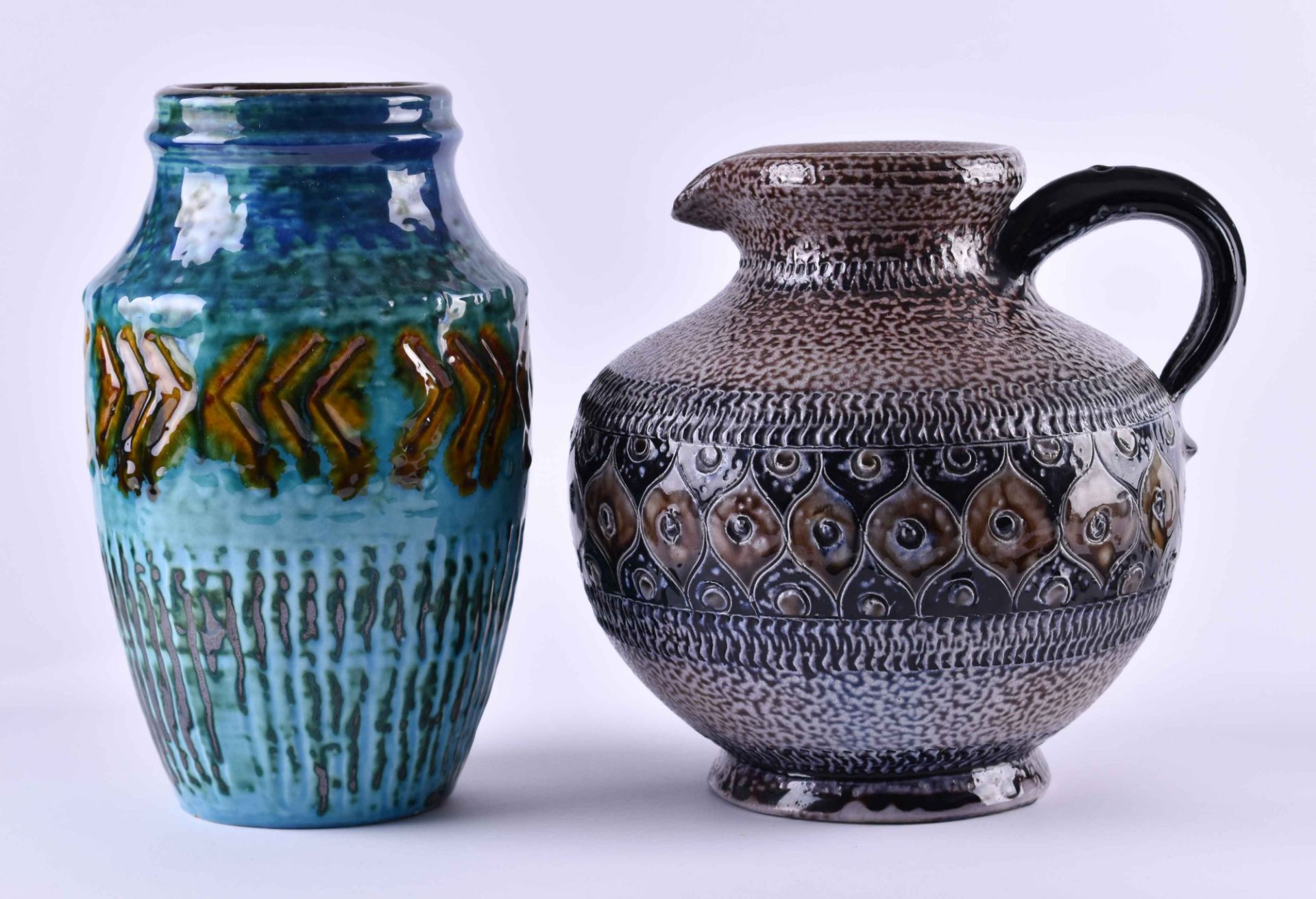 Ceramic mug Pfeiffer Gerhards Ransbachsigned under the bottom, addition a ceramic vase, mug