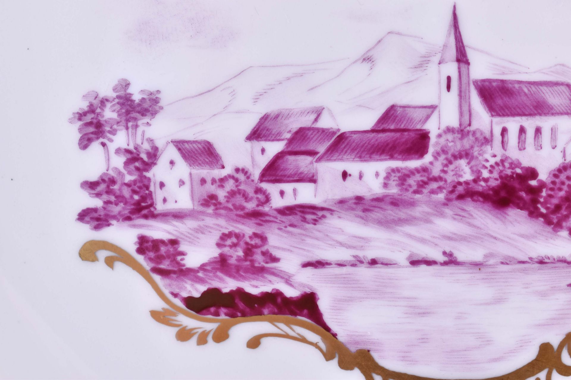 Plate Meissen 19th centurywith a purple village view and rich gold ornamentation, blue sword mark - Bild 2 aus 5