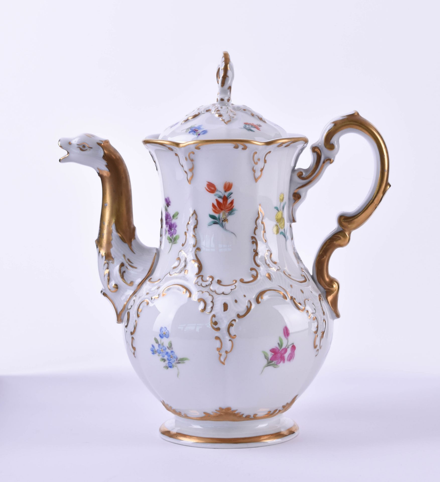 Mocha pot Meissen 20th centuryBaroque decor with scattered flowers, polychrome painted with gold