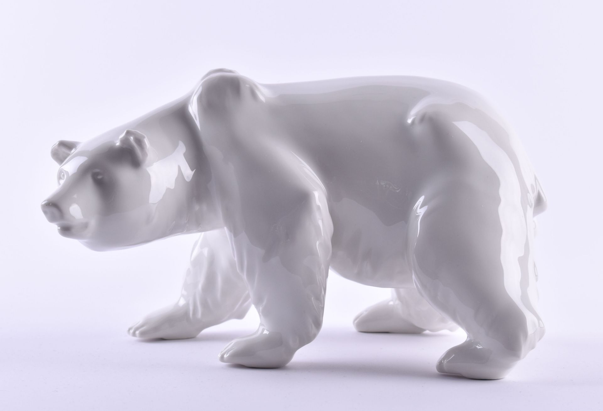 Animal figure KPM 1955"bear"designed by Heinrich Ernst Weisser, white porcelain, blue scepter