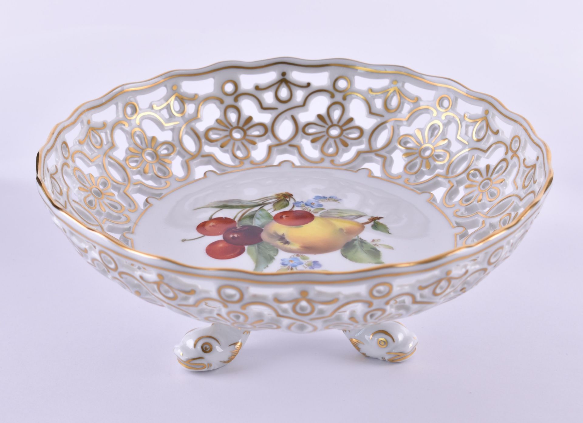 Foot bowl Meissenpolychrome fruit painting, pierced wall, richly gilded on the outside and inside on - Bild 2 aus 7