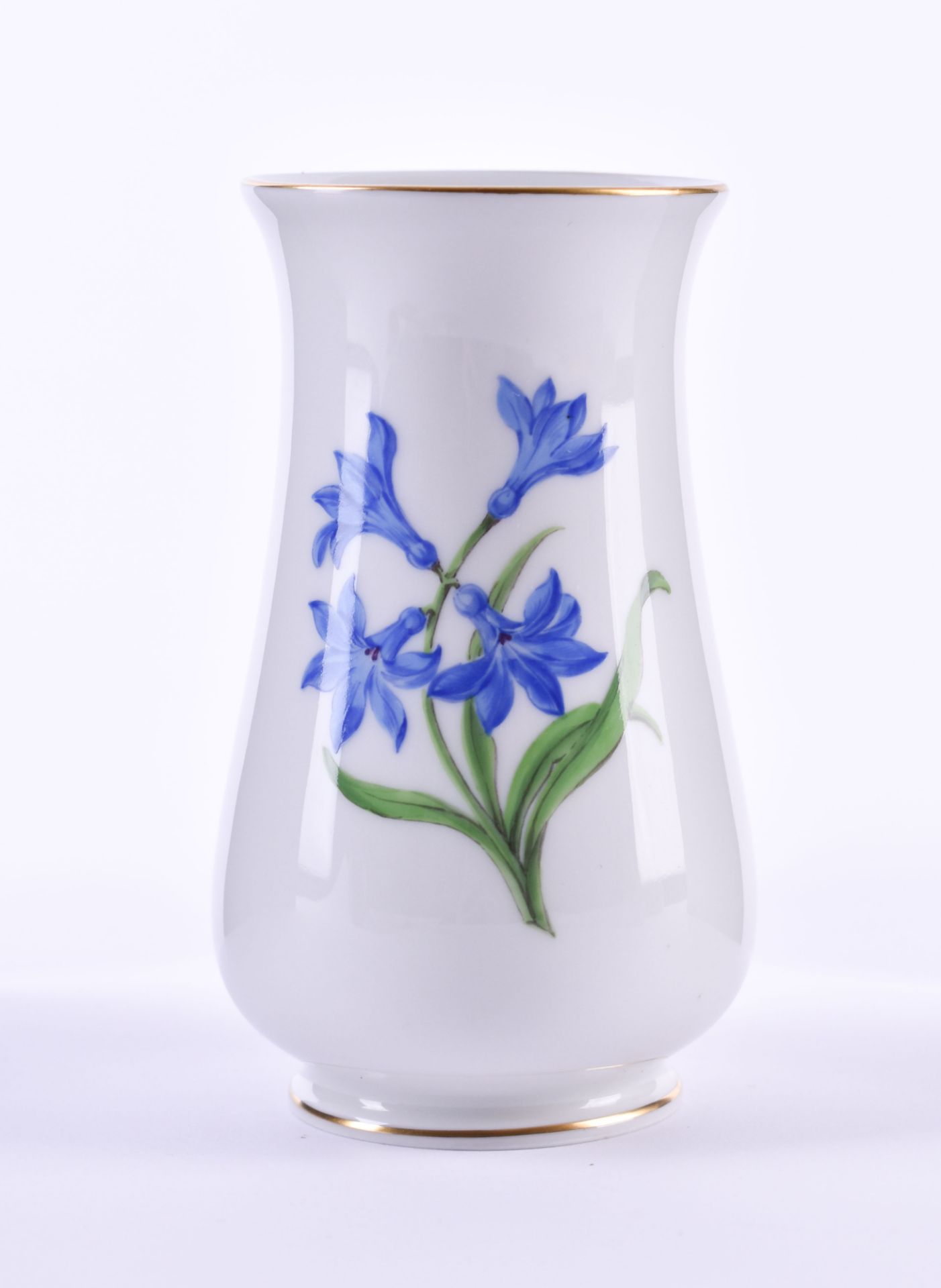 Vase Meissendecorated with polychrome flower painting and gold rim, blue sword mark, 1st choice,