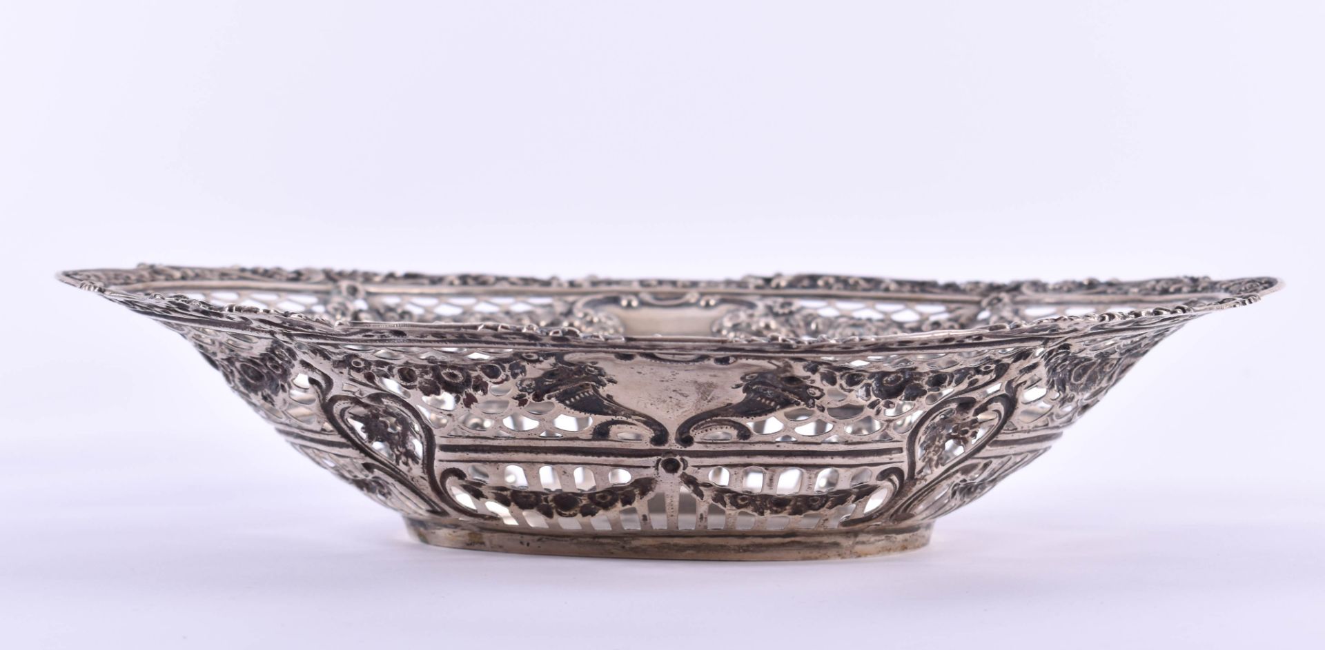 Silver bowl around 1900silver 800/000, under the bottom with dedication, 5 cm x 26 cm x 20.5 cm, - Bild 3 aus 6