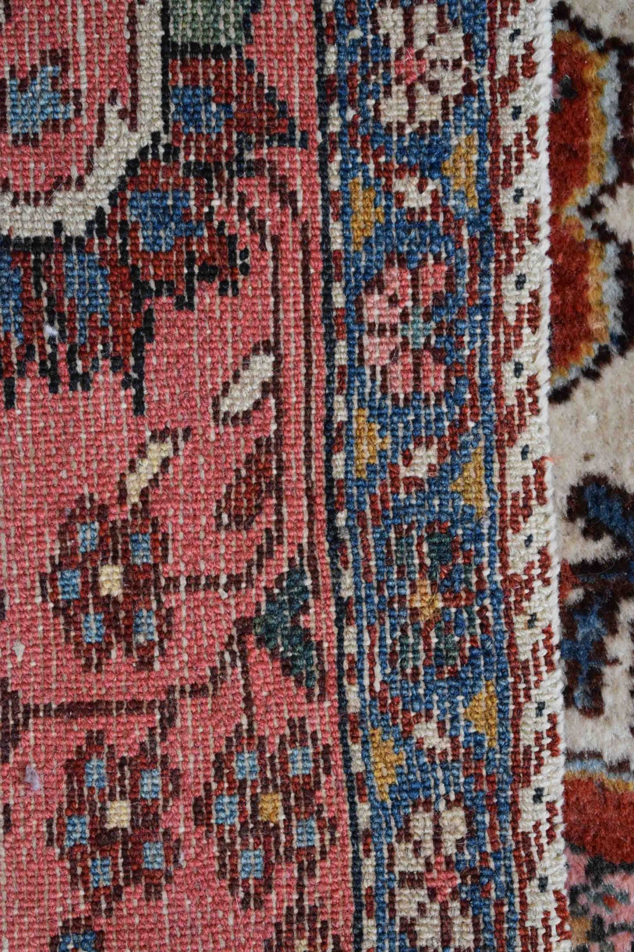 Old oriental carpethand-knotted, 1.95 mx 1.39 mAlter Orientteppichhandgeknüpft, 1,95 m x 1,39 m - Bild 4 aus 4