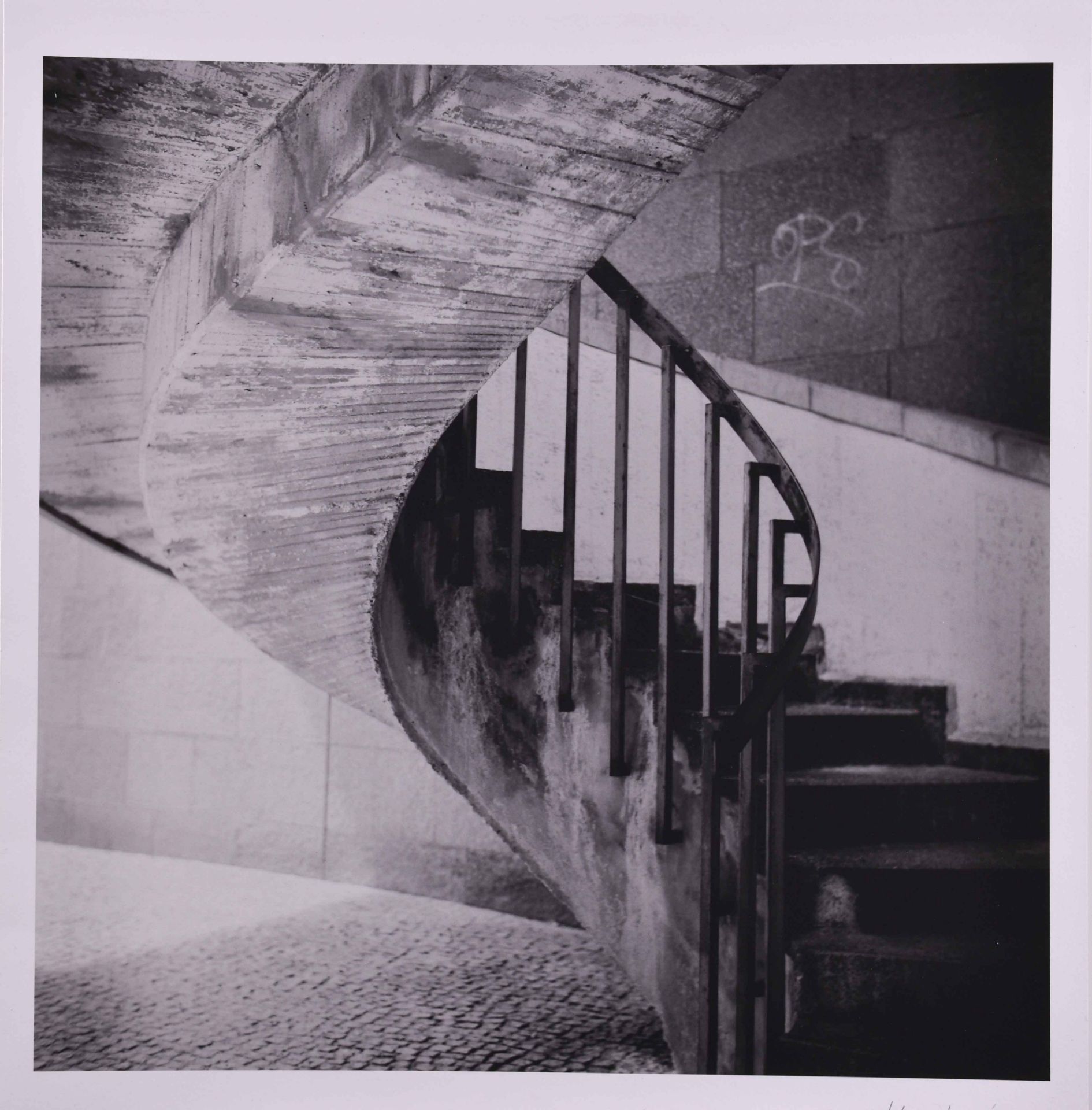 HOLMSOHN (1970)"Der Weg nach unten"photography, Analog, medium format, digital print / FineArt